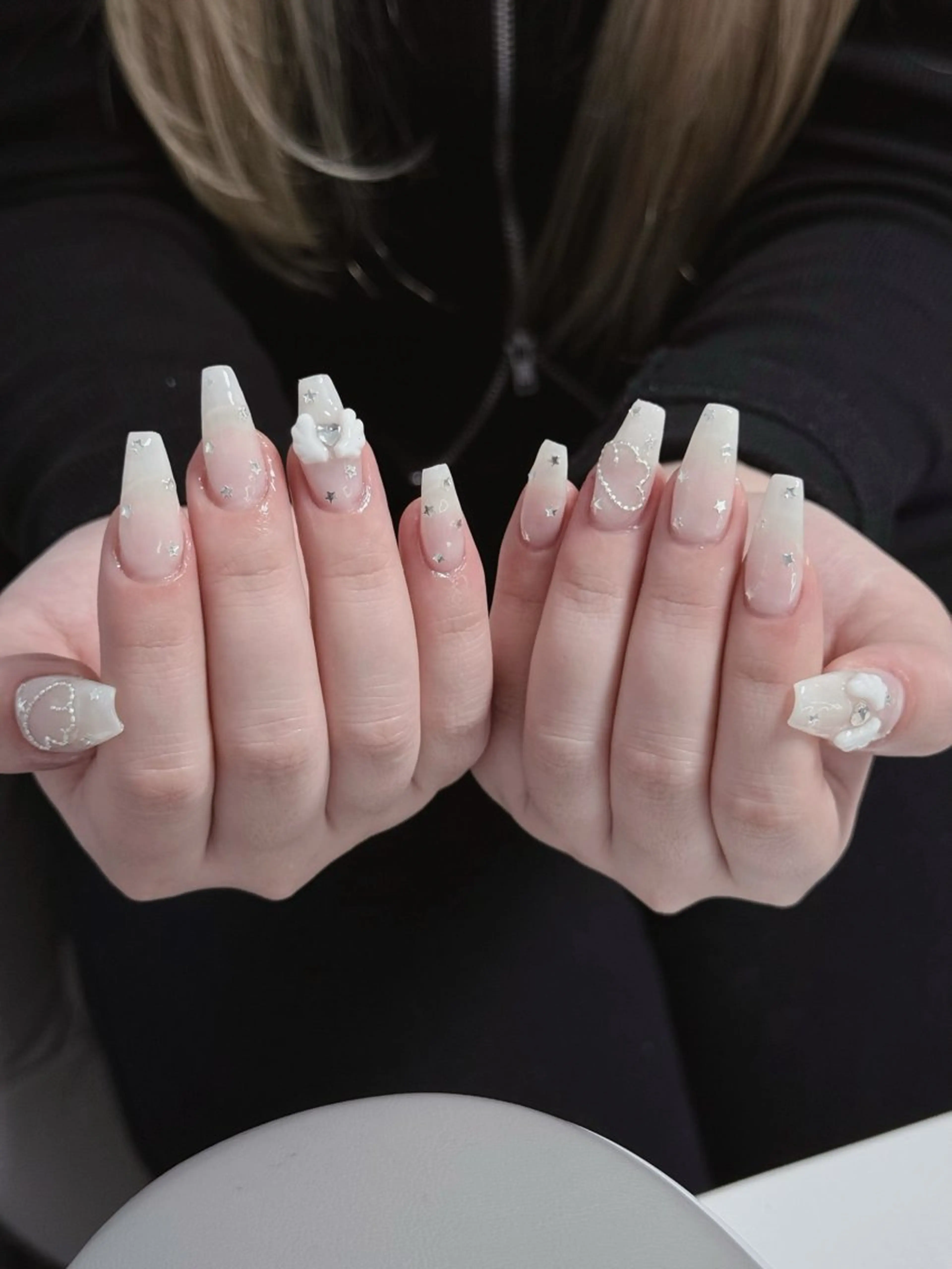 ネイル ジェルネイル キラキラネイル オフィスネイル 夏ネイル ネイルチップ ハンドネイル Kitty Nailのネイルデザイン