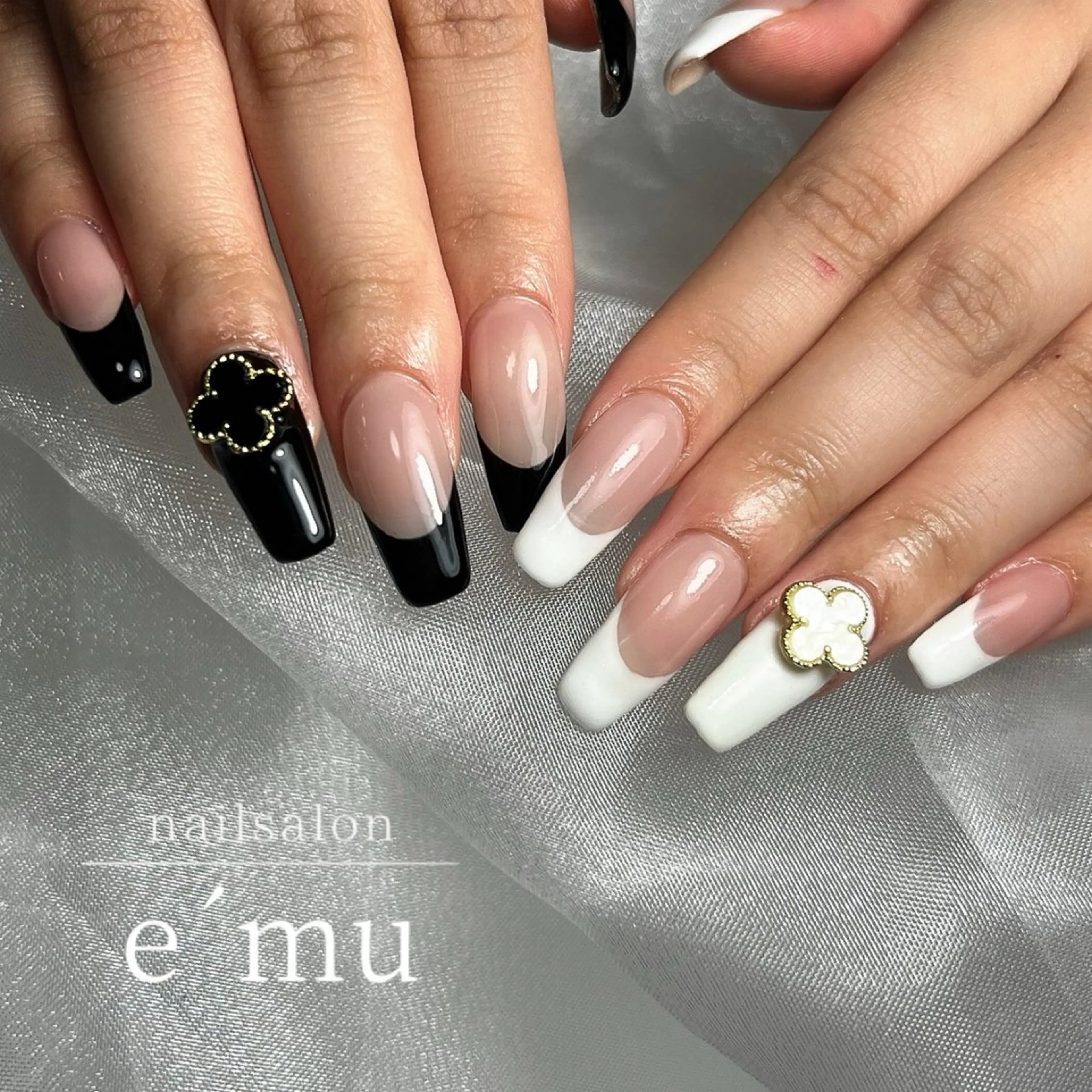 白黒フレンチ ❖｜nailsalon e´muのネイルデザイン