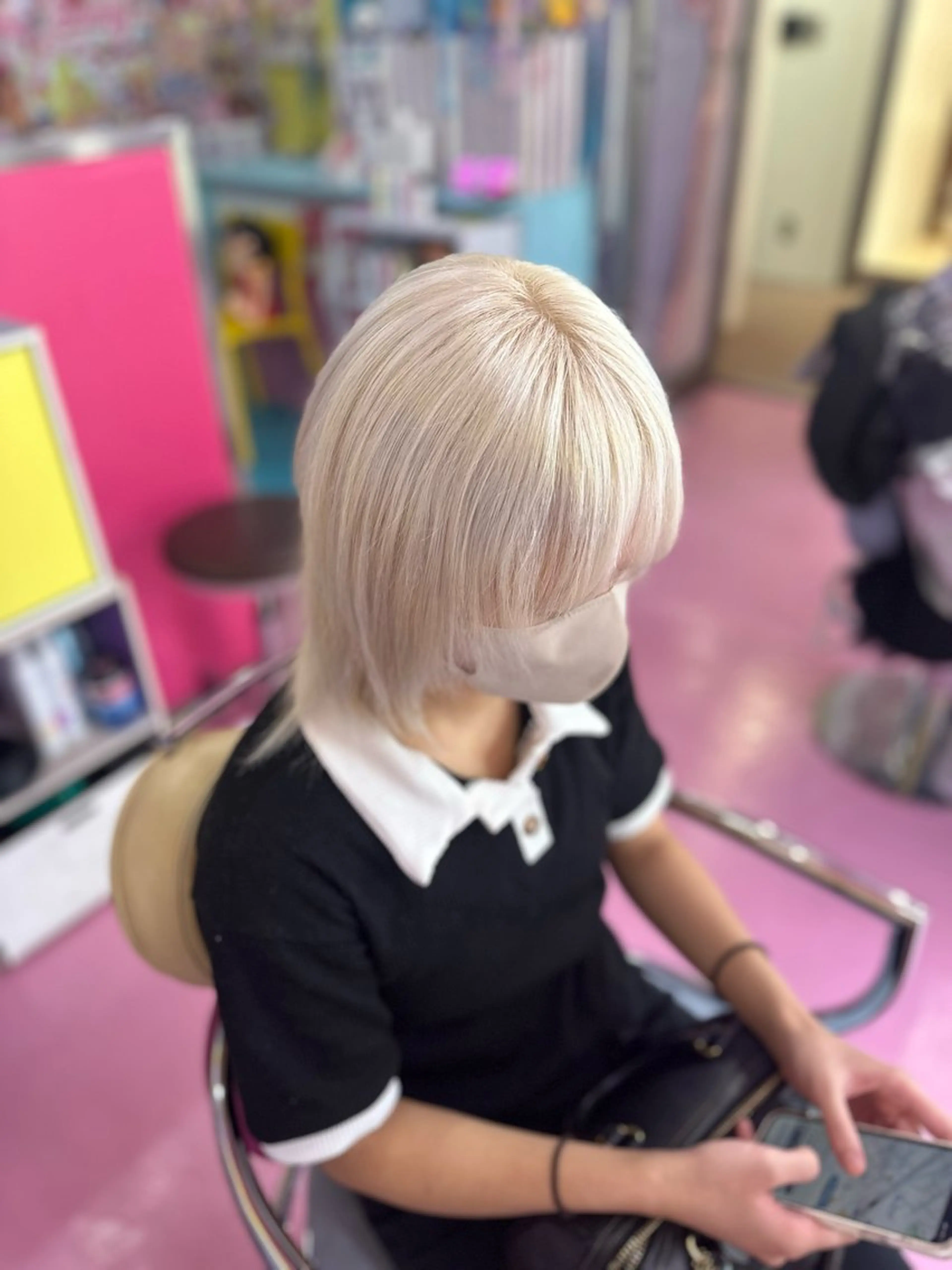 ミディアム カラー Hair salon TOMMY所属・♮やっしー♮ 🌈派手髪🌈のヘアスタイル