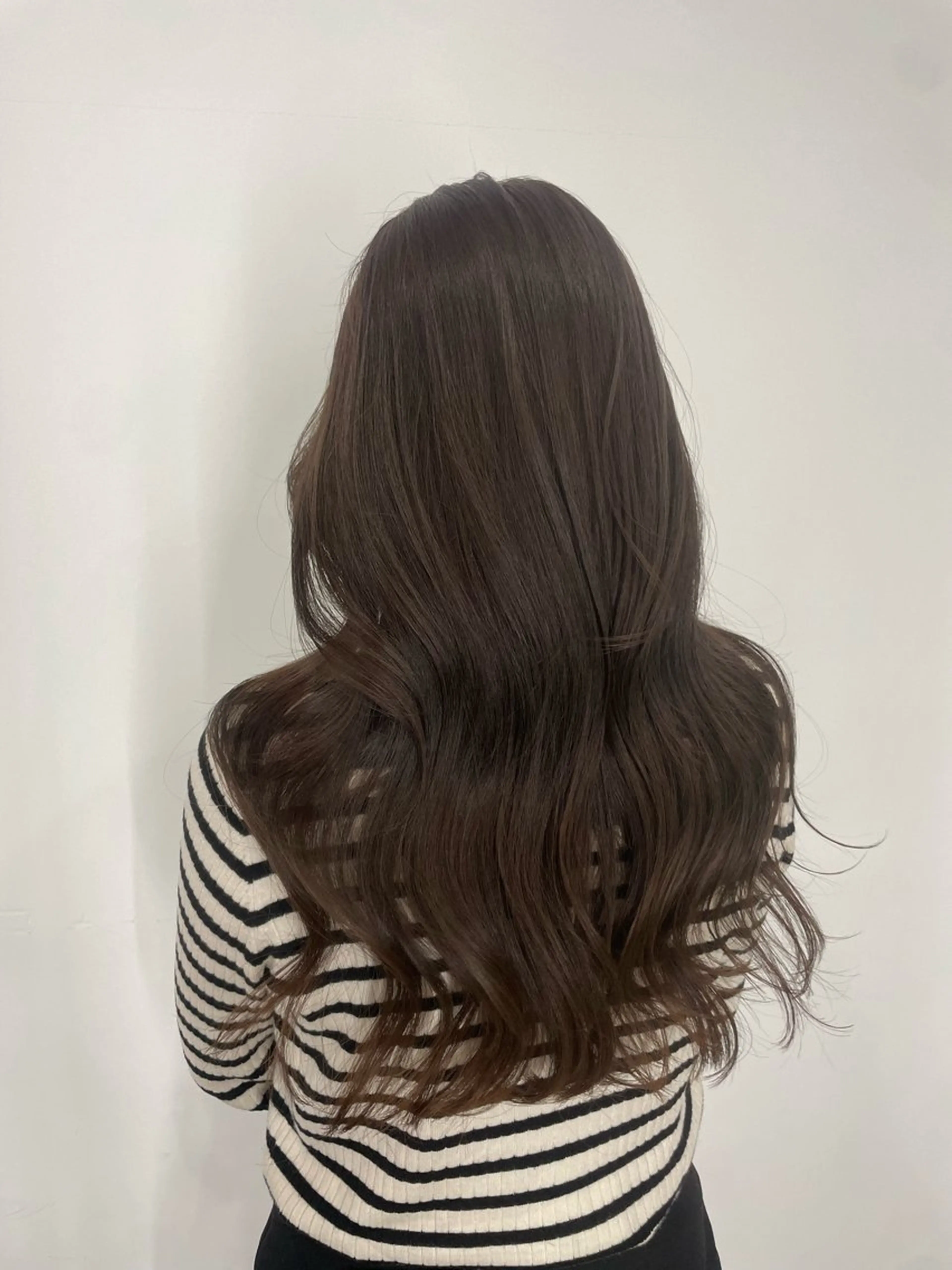 ロング カラー ブラウンカラー wixymimi　hair salon所属・艶カラー✨レイヤー 𝐚𝐲𝐚𝐤𝐚のヘアスタイル
