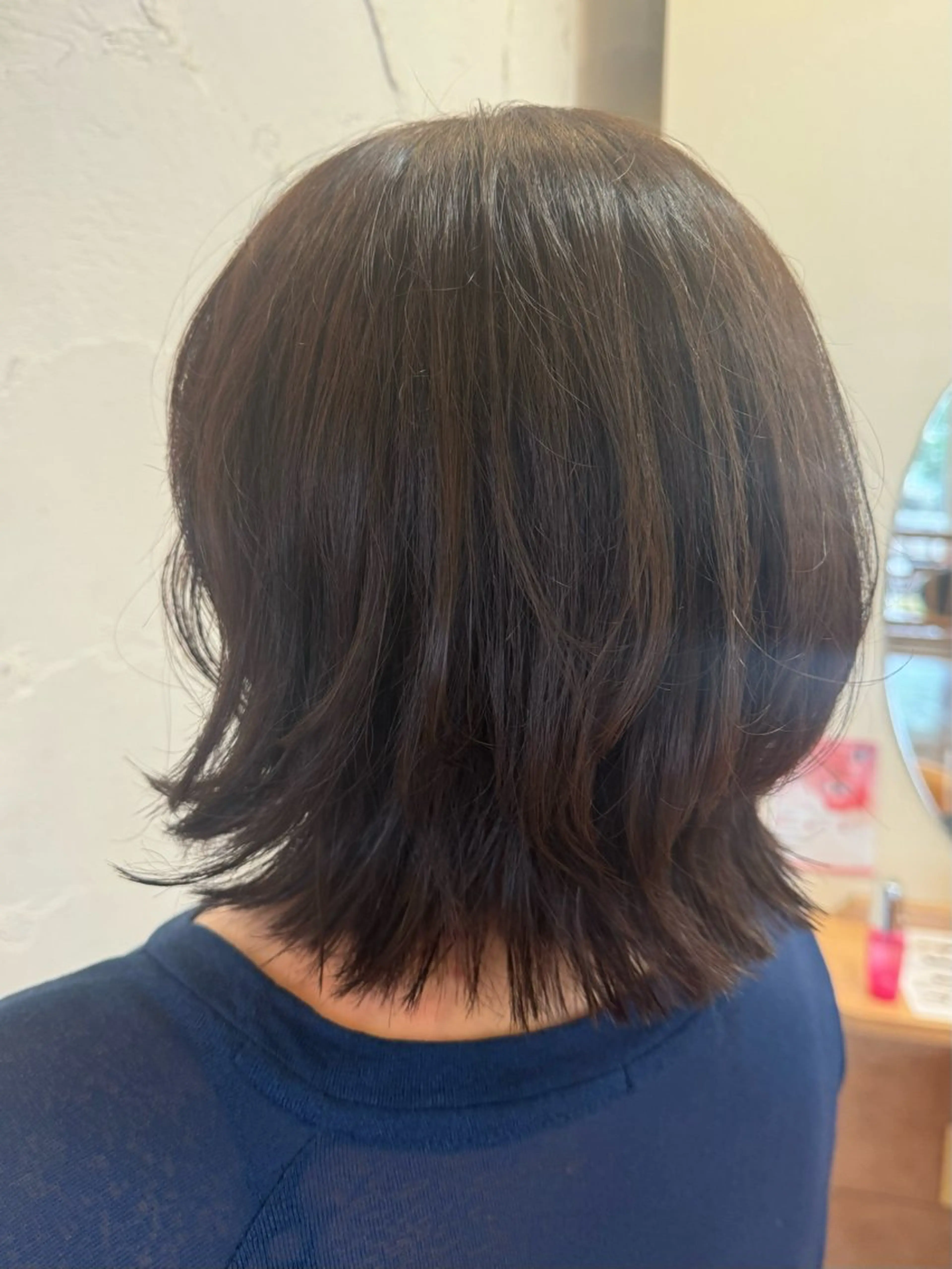 ミディアム カラー アッシュ アッシュブラウン ブラウンカラー 𝒇𝒍𝒂𝒕/ 𝐇𝐈𝐍𝐀のヘアスタイル