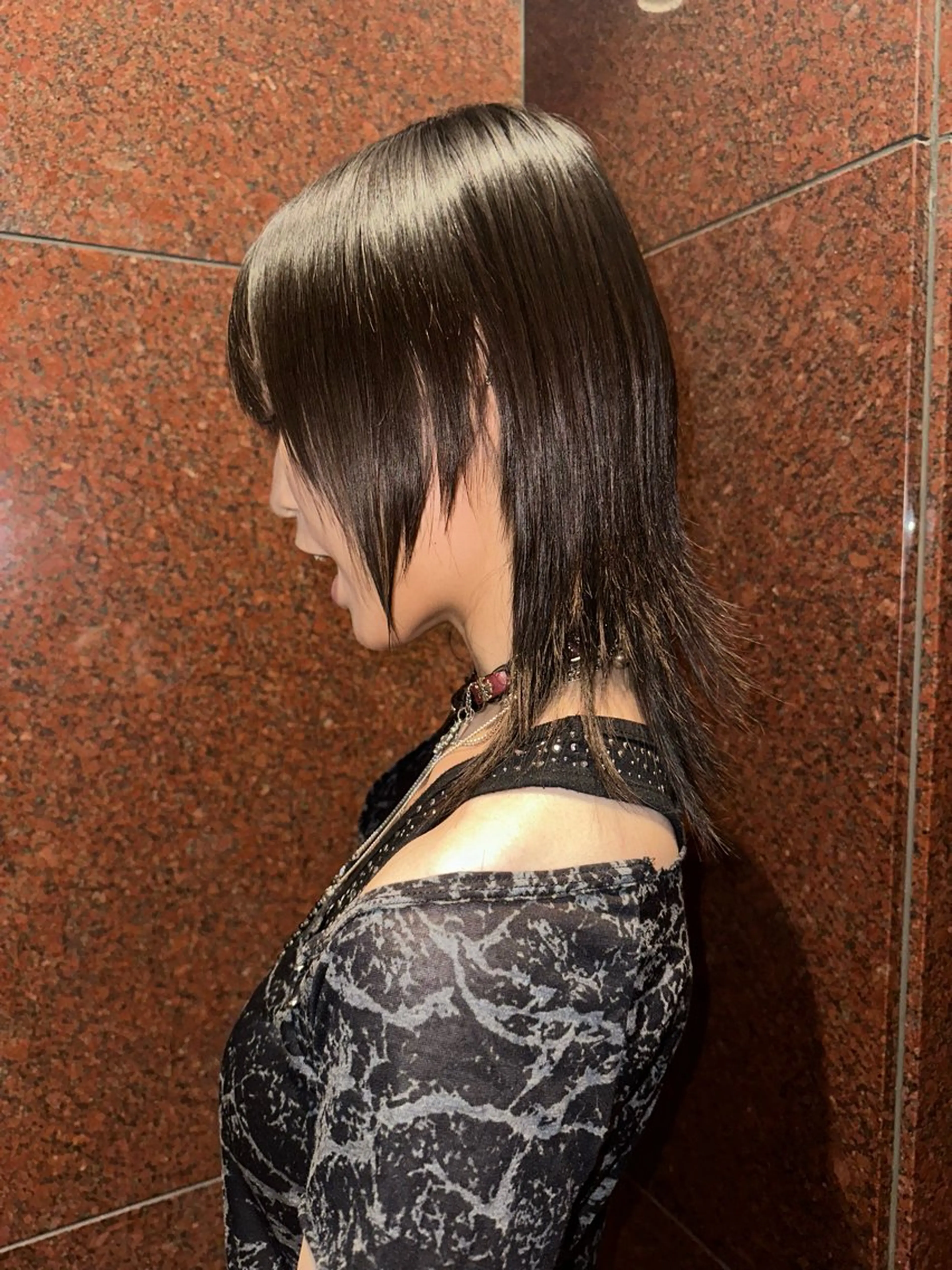 ミディアム カット ヘアカラー トリートメント ヘッドスパ 透明感カラー・レイヤ ー特化🔥 ちかまるのヘアスタイル