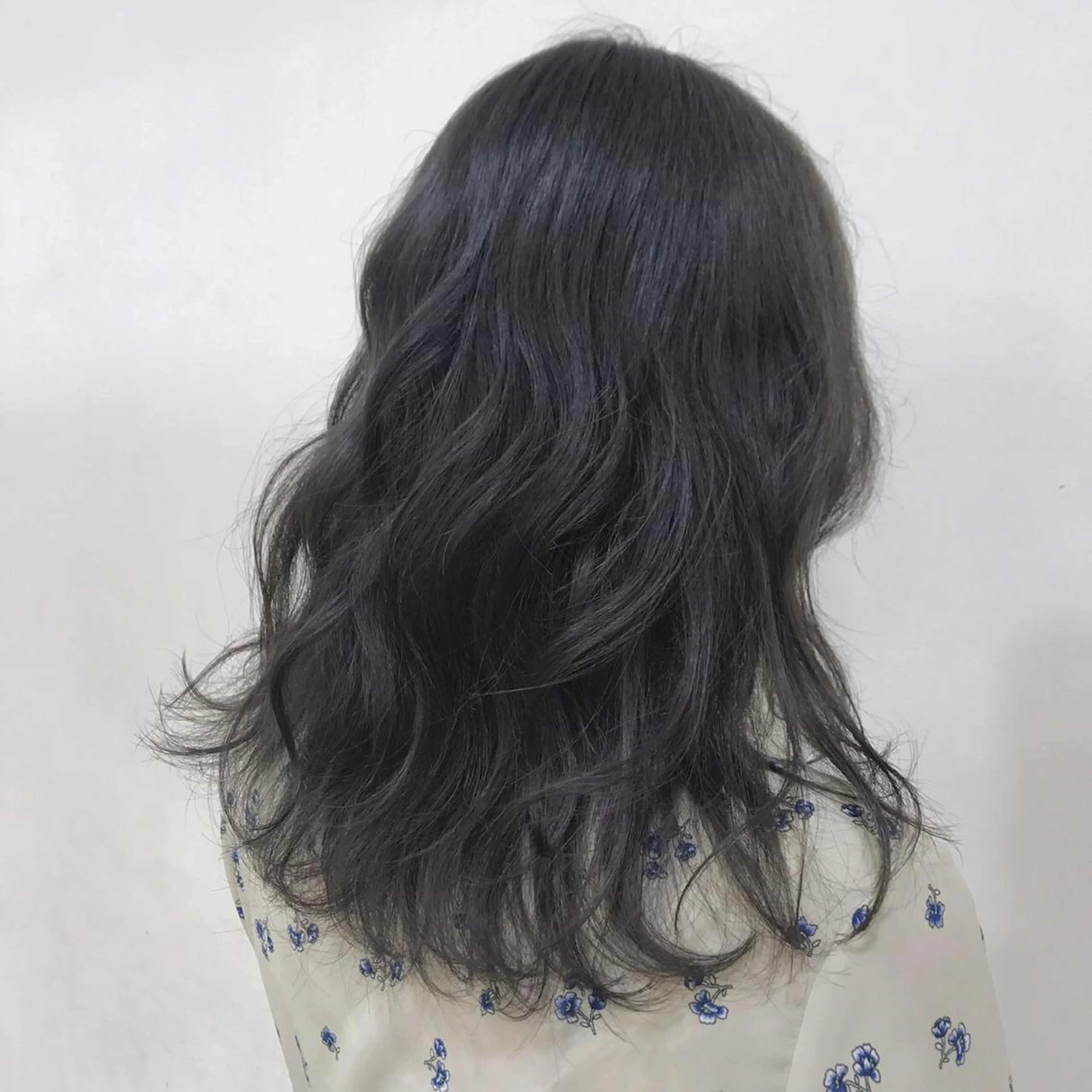 ミディアム カラー カット ヘアカラー トリートメント メンズカット　パーマ 特化美容師　中野稜平のヘアスタイル