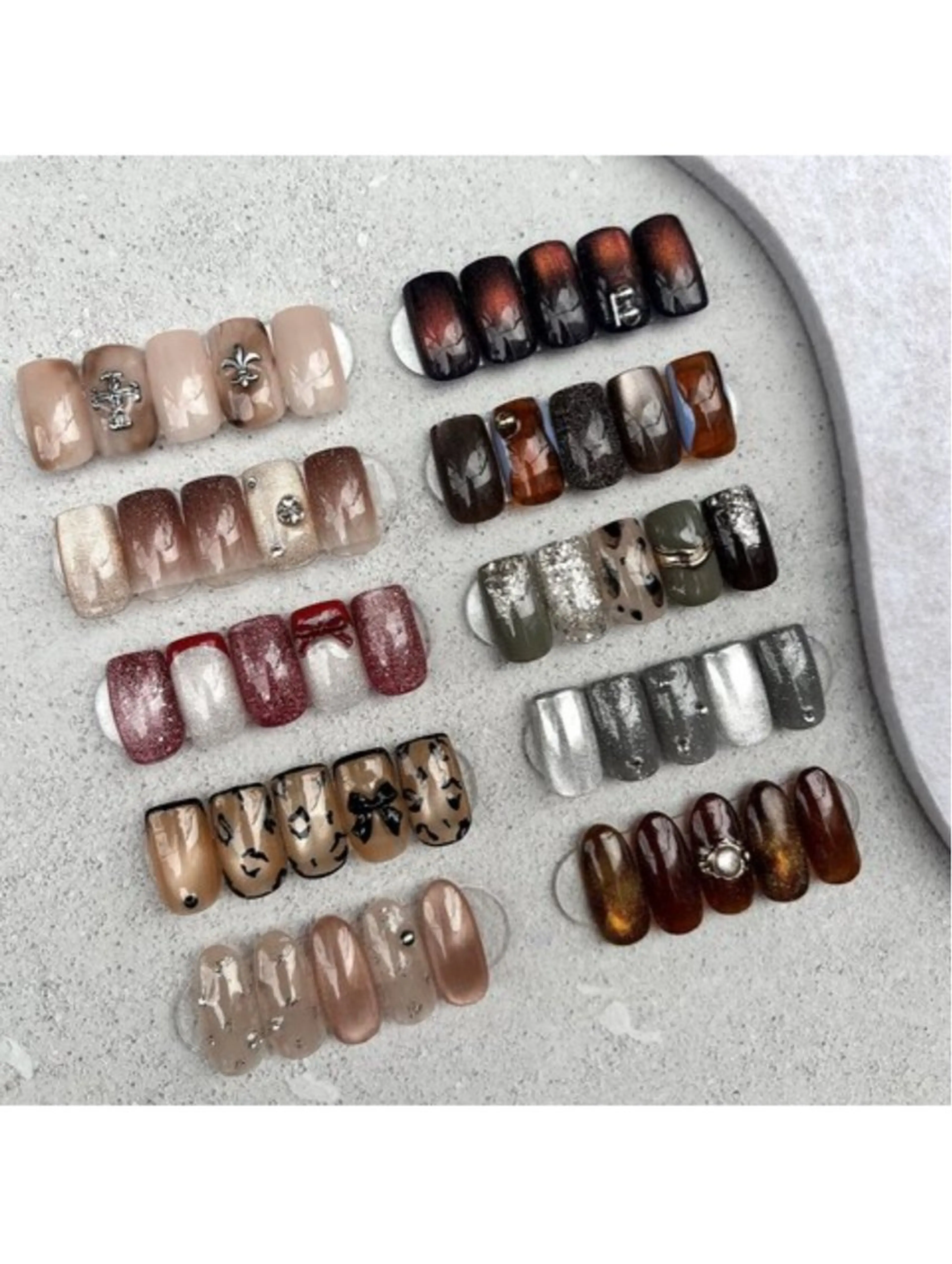 オフ込み💅ハンド　季節限定デザインネイル🤎の写真