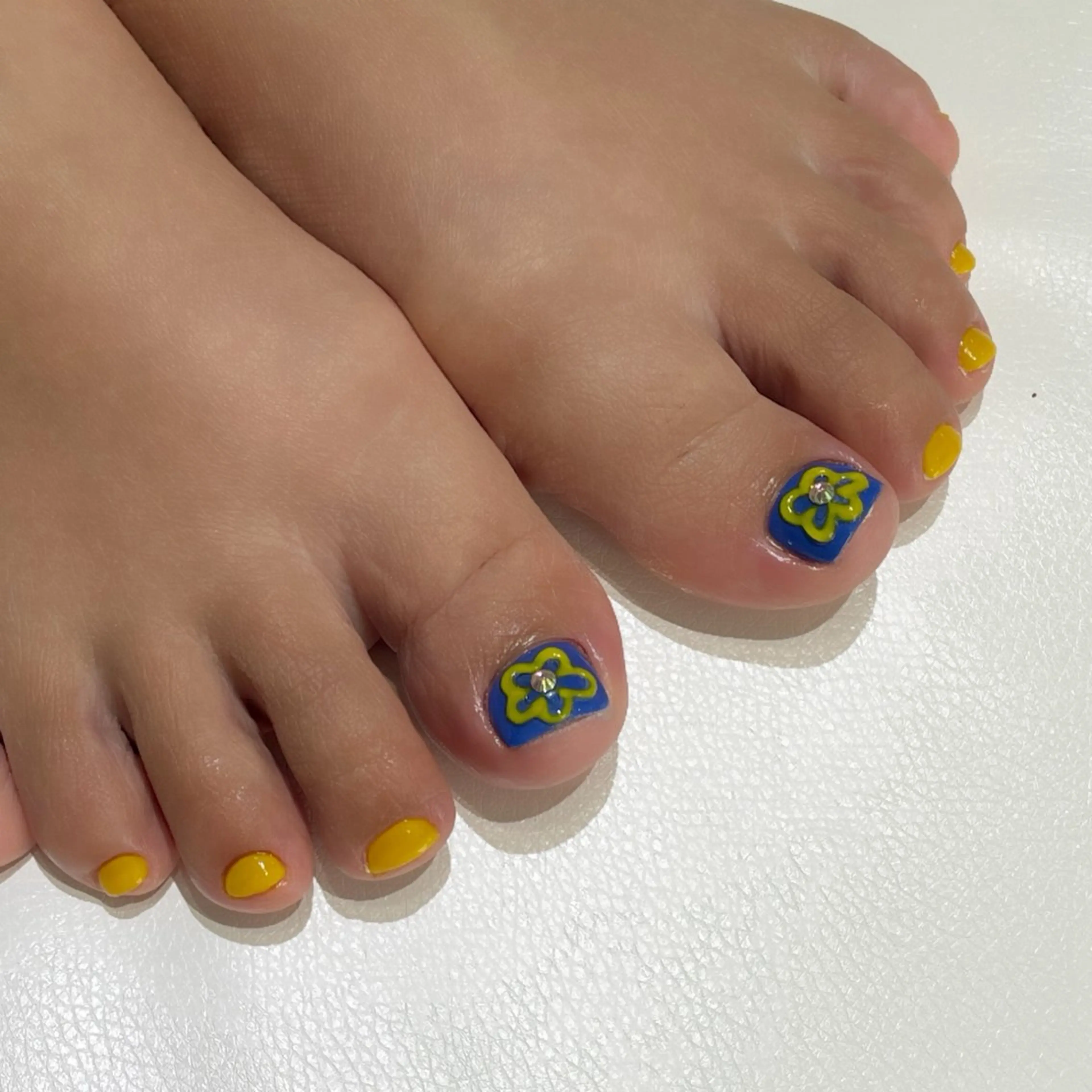 ネイル フットネイル For...MOON nail　今橋のネイルデザイン
