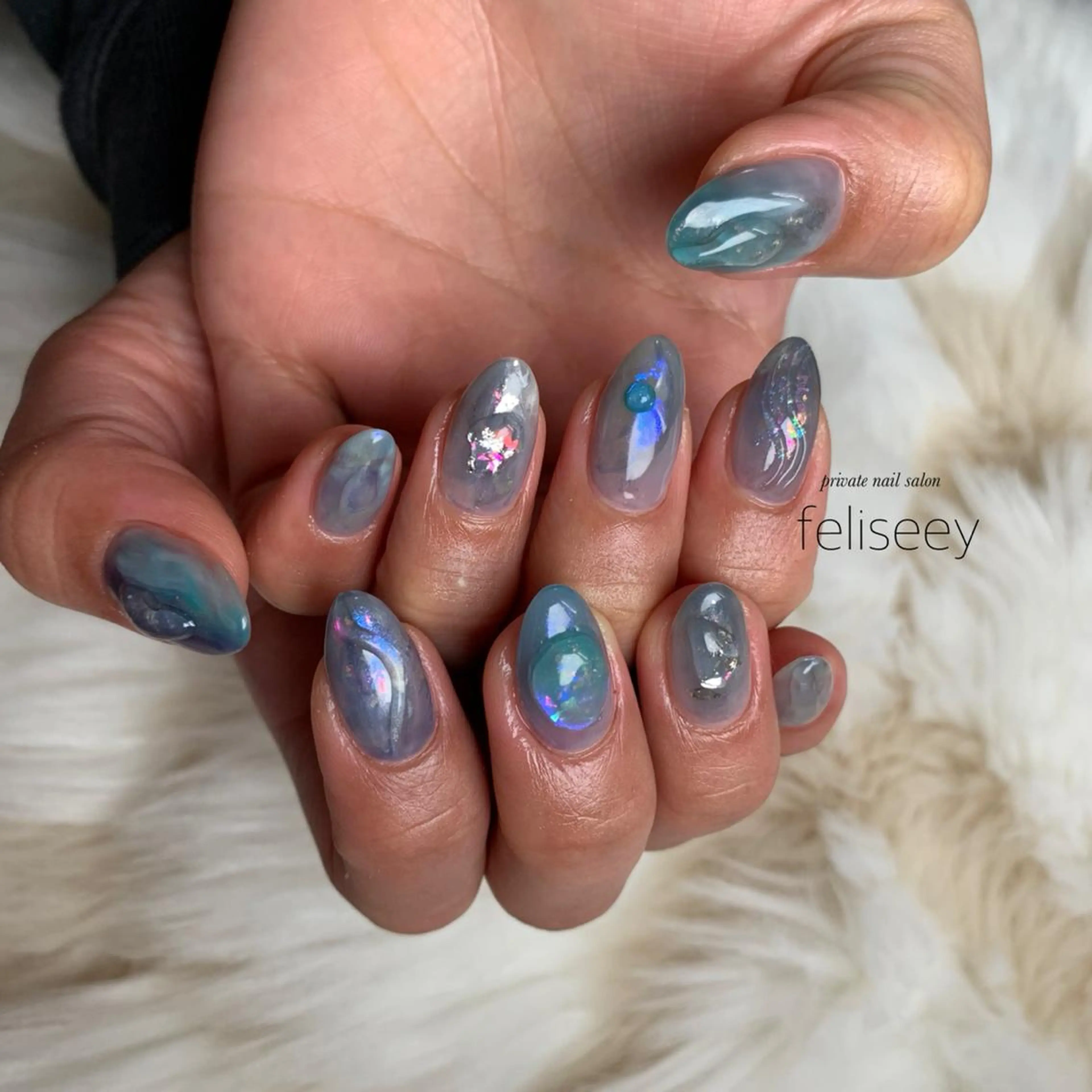 ネイル ジェルネイル ニュアンスネイル パラジェル feliseey 〘フェリシー 〙のネイルデザイン