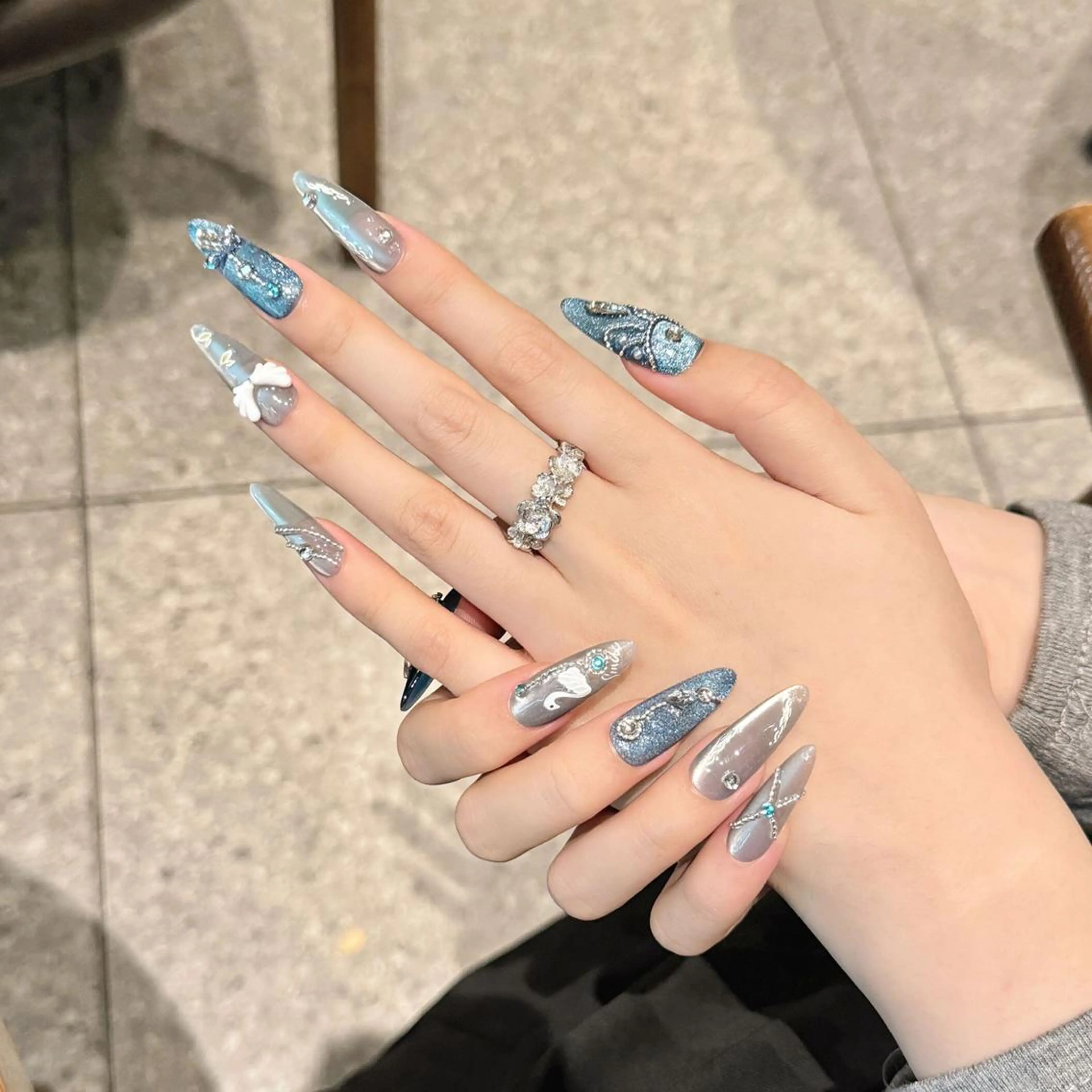 ネイル ジェルネイル スカルプネイル ネイルチップ KIMI 🐰のネイルデザイン