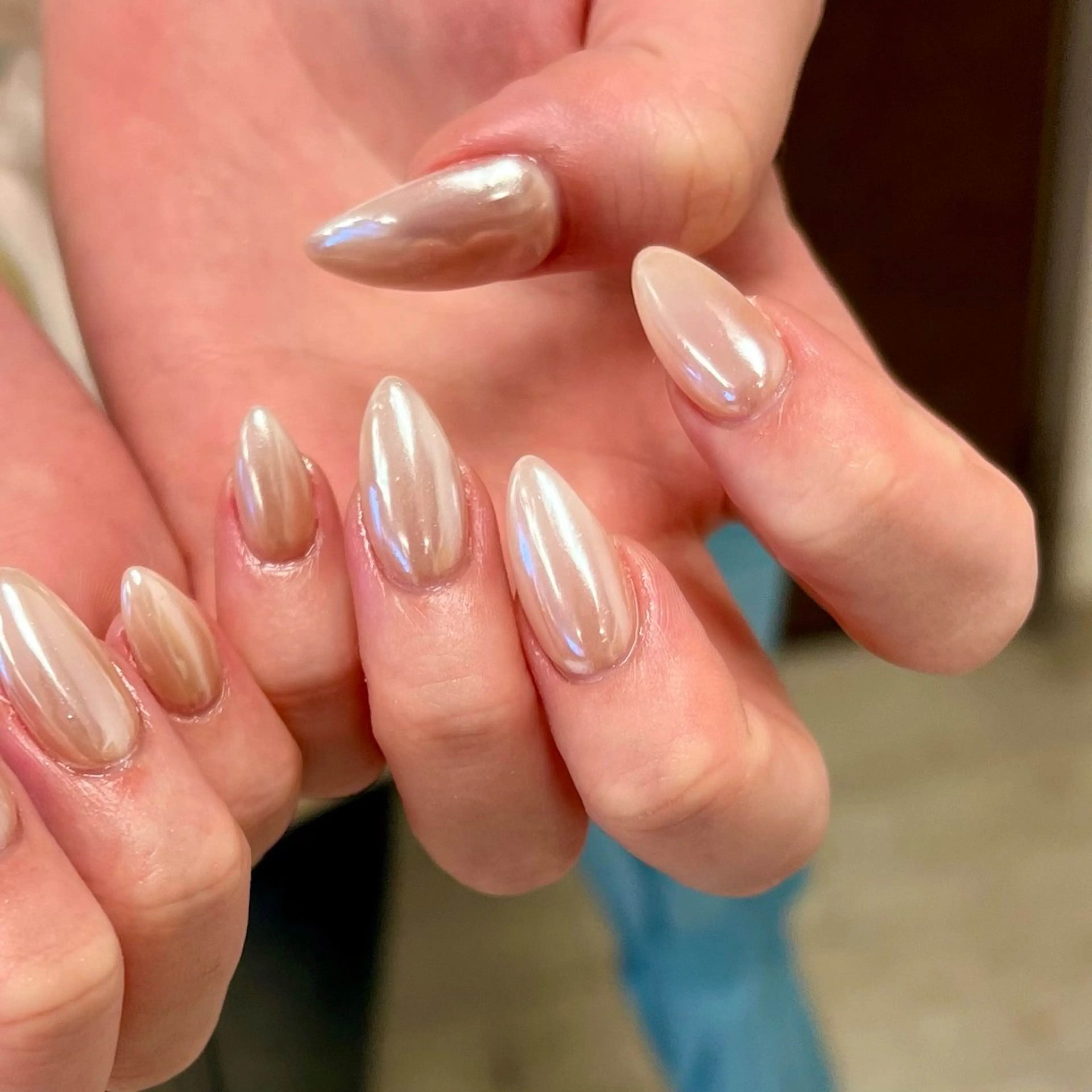 ネイル ミラーネイル ホワイト ハンドネイル SAKURA Total Beauty所属・SAKURA 中島のネイルデザイン