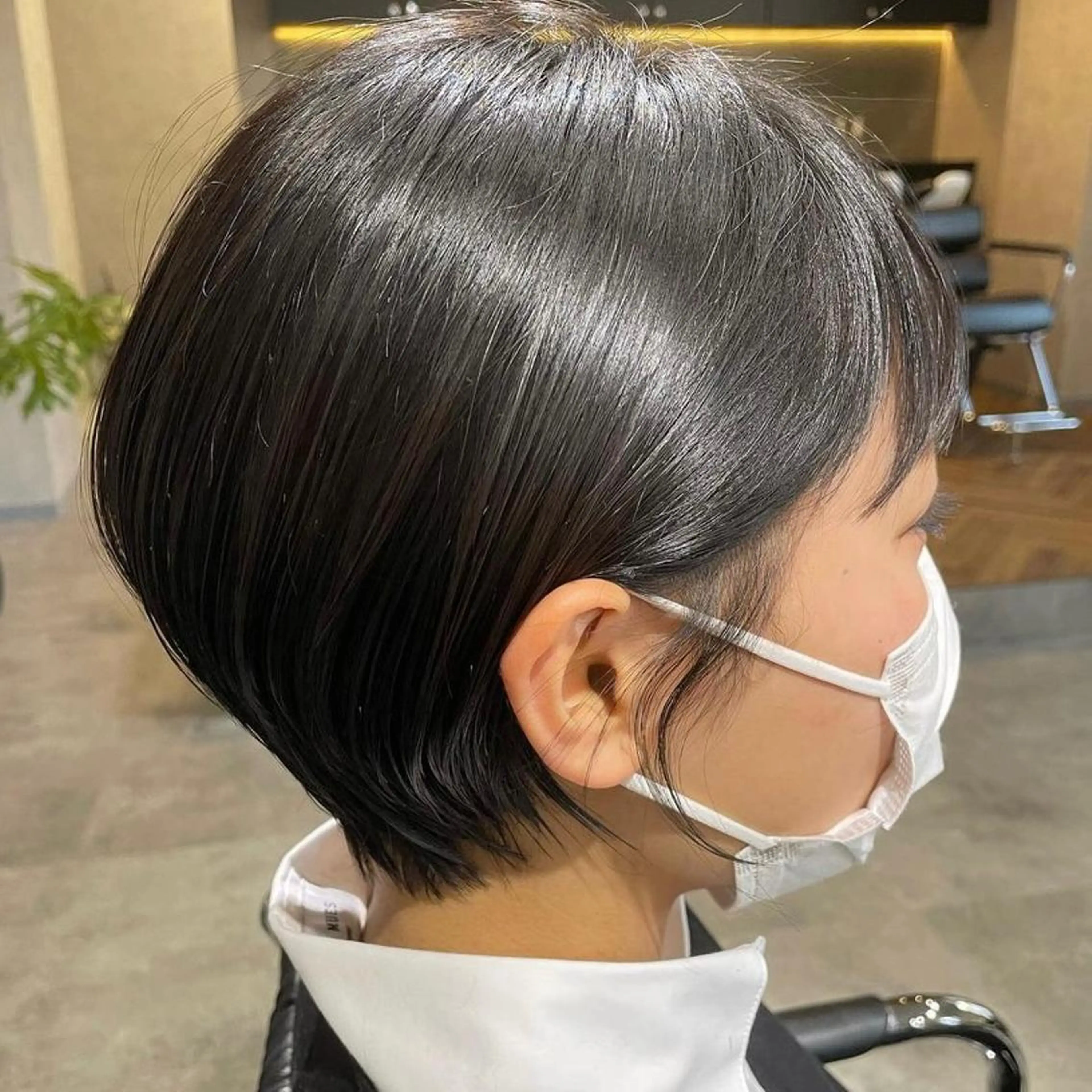 ショート カラー ヘアアレンジ 切りっぱなしボブ/ デザインカラー店長のヘアスタイル