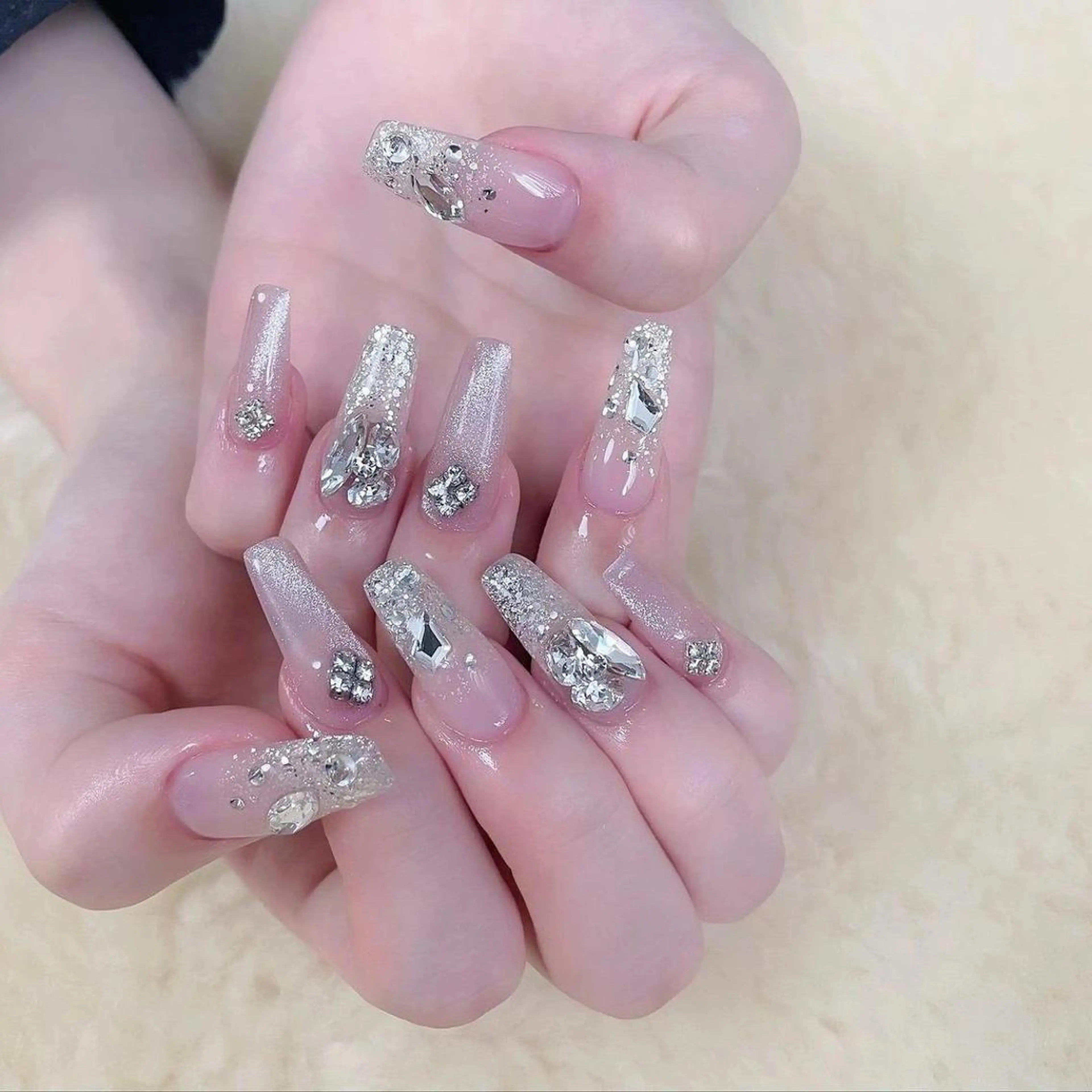 ネイル Queens みなみのネイルデザイン