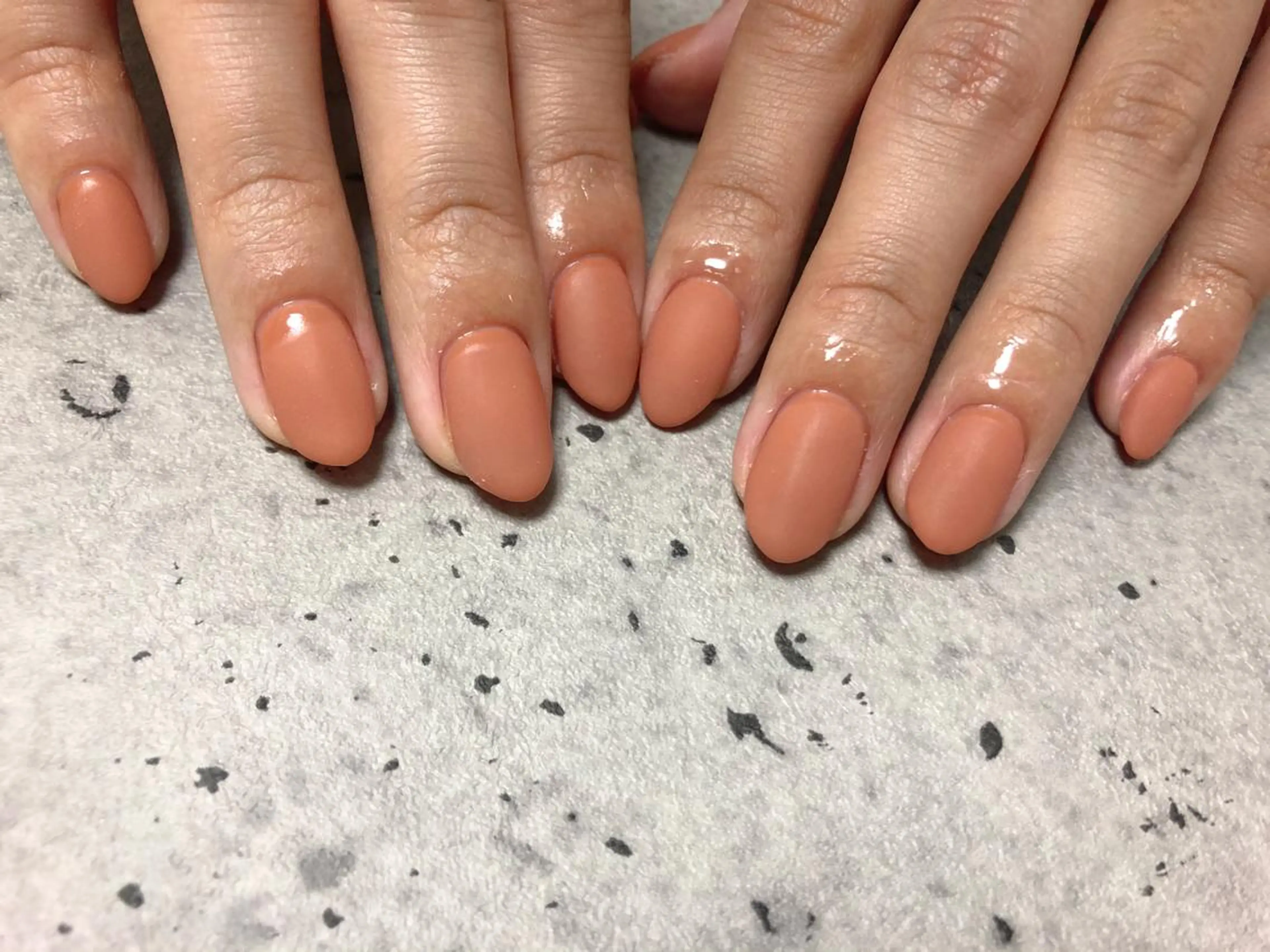 ネイル マットネイル オレンジ Mogu nail 二子玉川のネイルデザイン