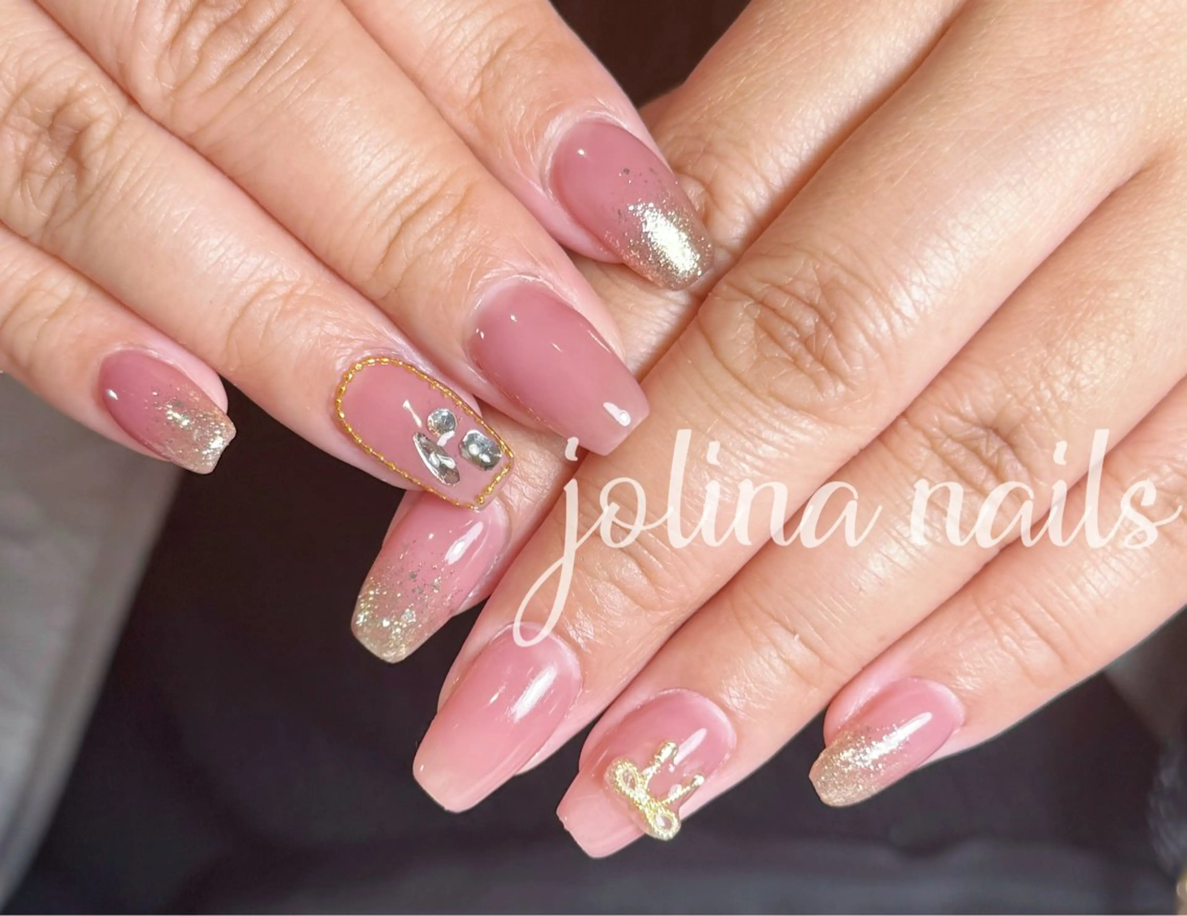 ネイル ハンドネイル ハンドケア jolina nails鶴見店のネイルデザイン