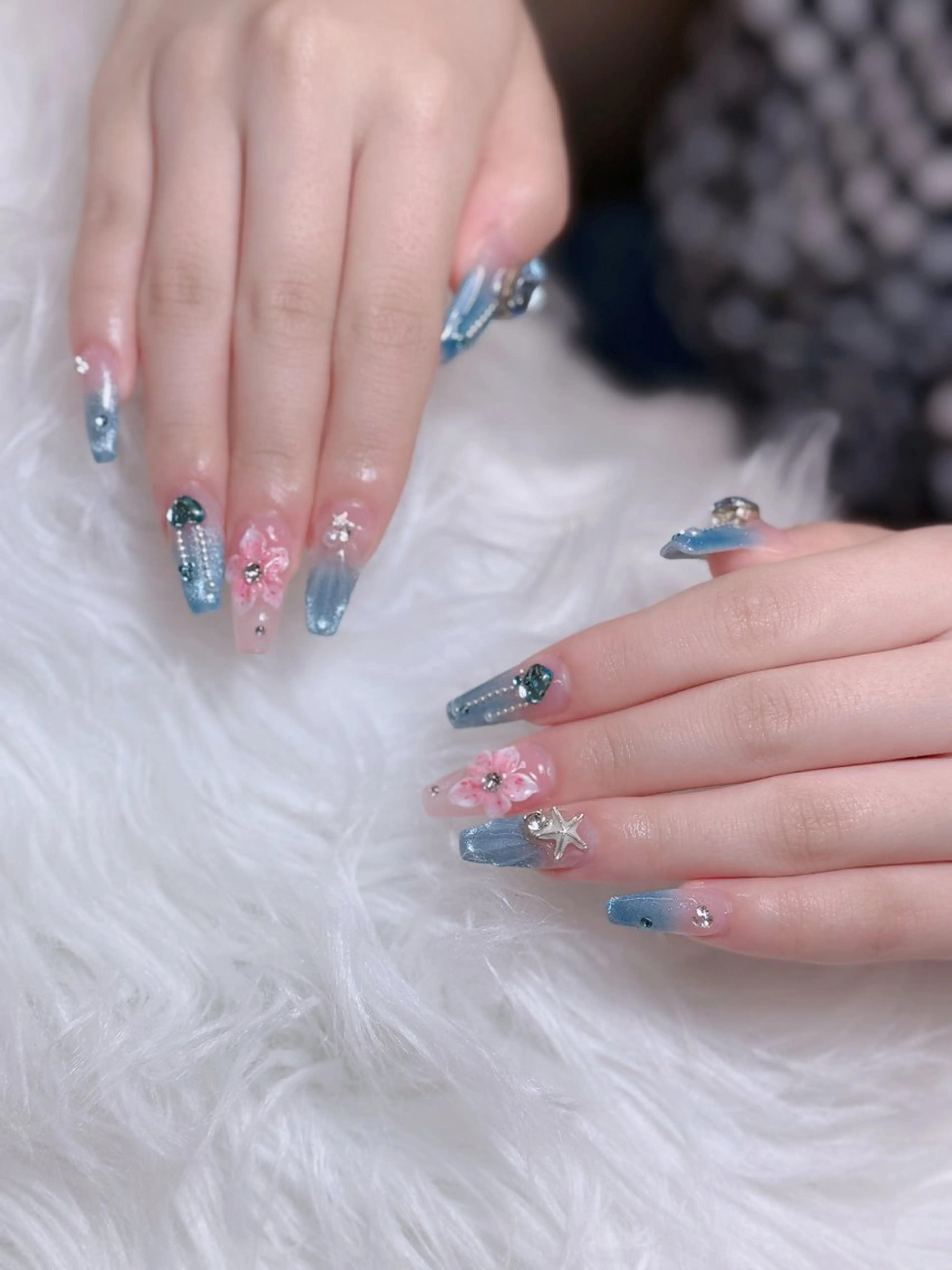 ネイル オーロラネイル チークネイル フットネイル フレンチネイル 韓国ネイル ハンドネイル Lumi Nailのネイルデザイン