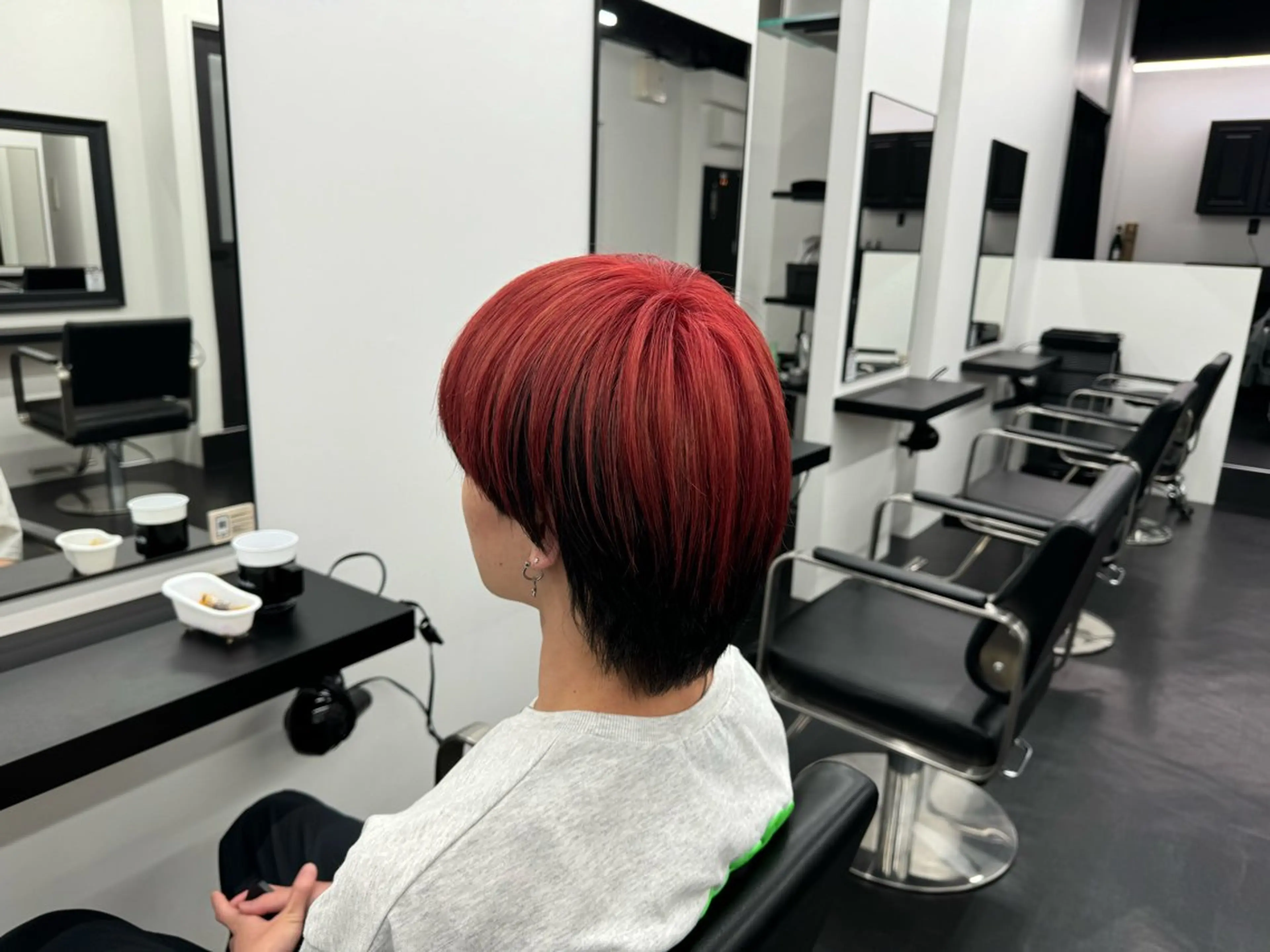ショート カラー メンズ men’s salon dot. tokyo 横浜店所属・🔥メンズ特化 カット1100円🔥のヘアスタイル