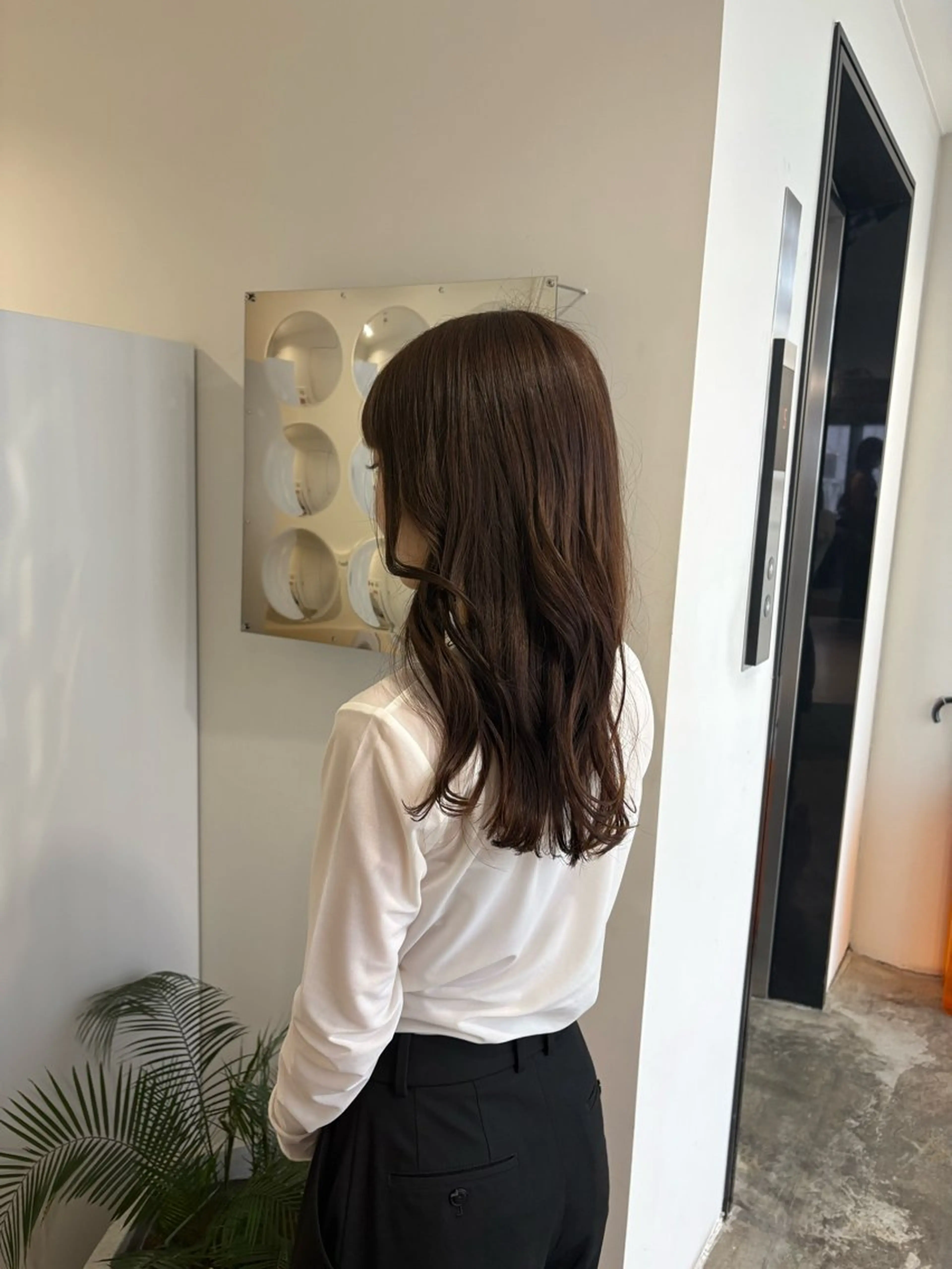 ロング カラー ブラウンカラー カット ヘアカラー トリートメント Jr.スタイリスト ヨシノヒメカのヘアスタイル