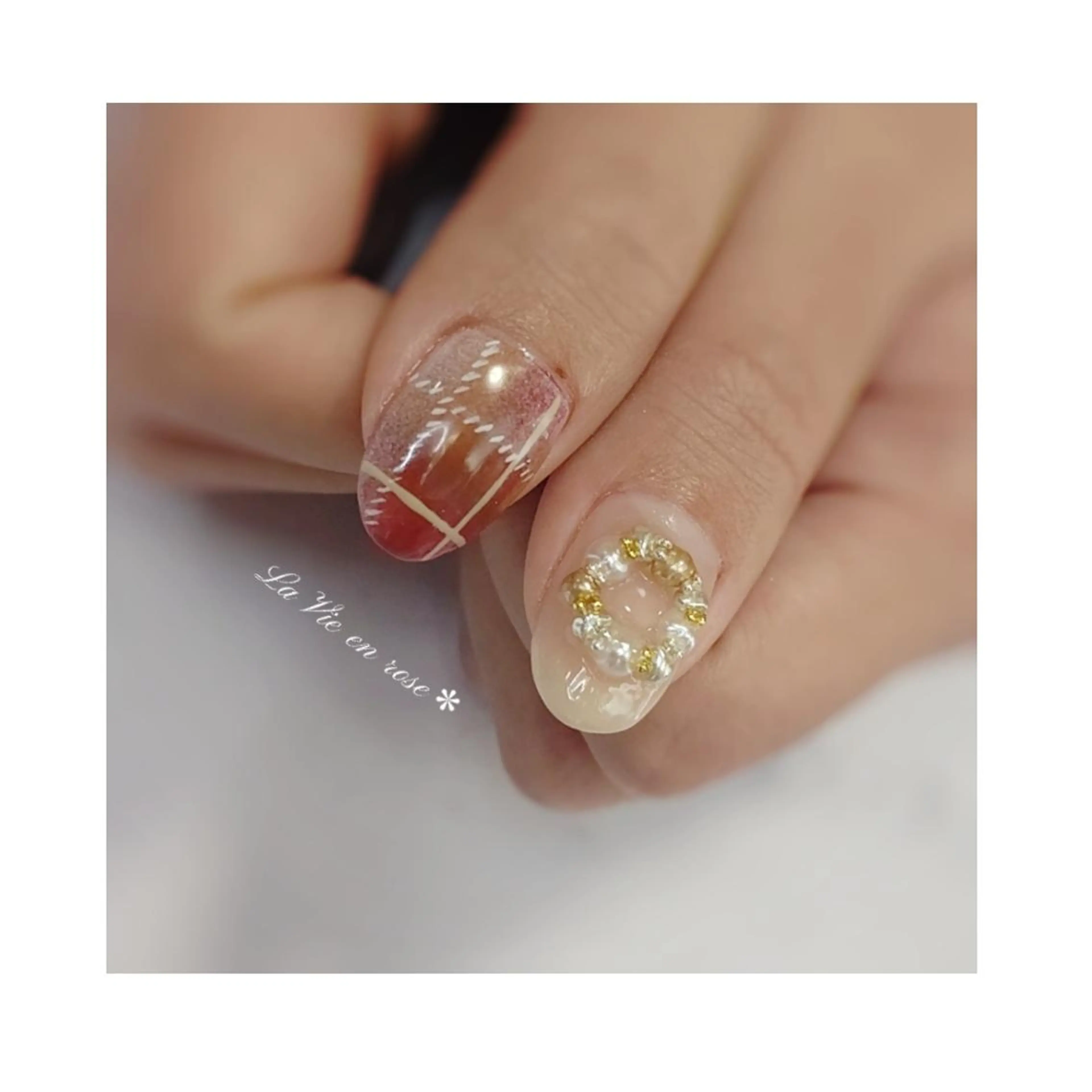 ネイル 冬ネイル ラヴィアン ローズのネイルデザイン