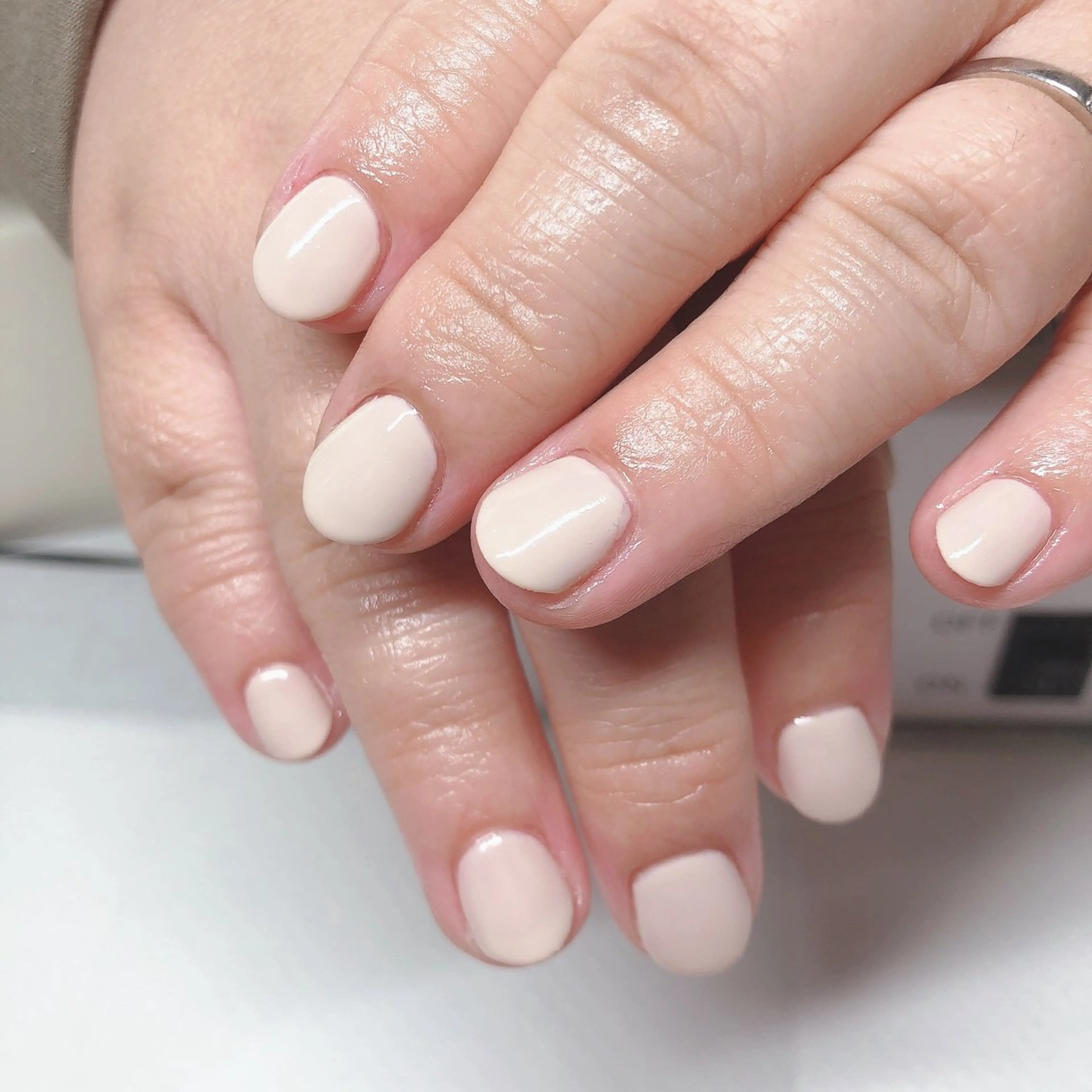 ネイル ワンカラーネイル Eyelash salon mee所属・小船 莉穂のネイルデザイン