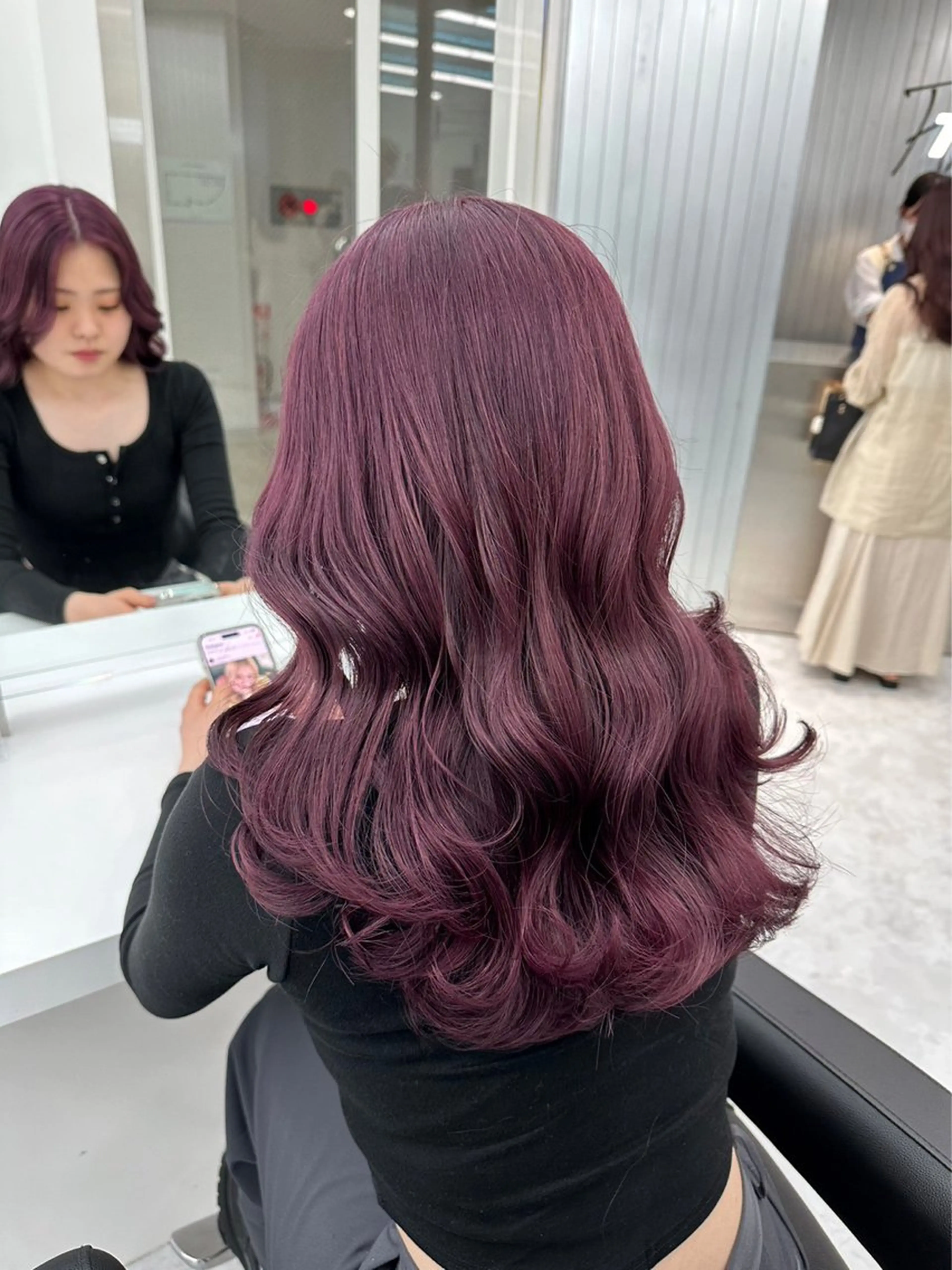ロング ヘアカラー 大人上品🤍明るめ ベージュ🤍REOのヘアスタイル