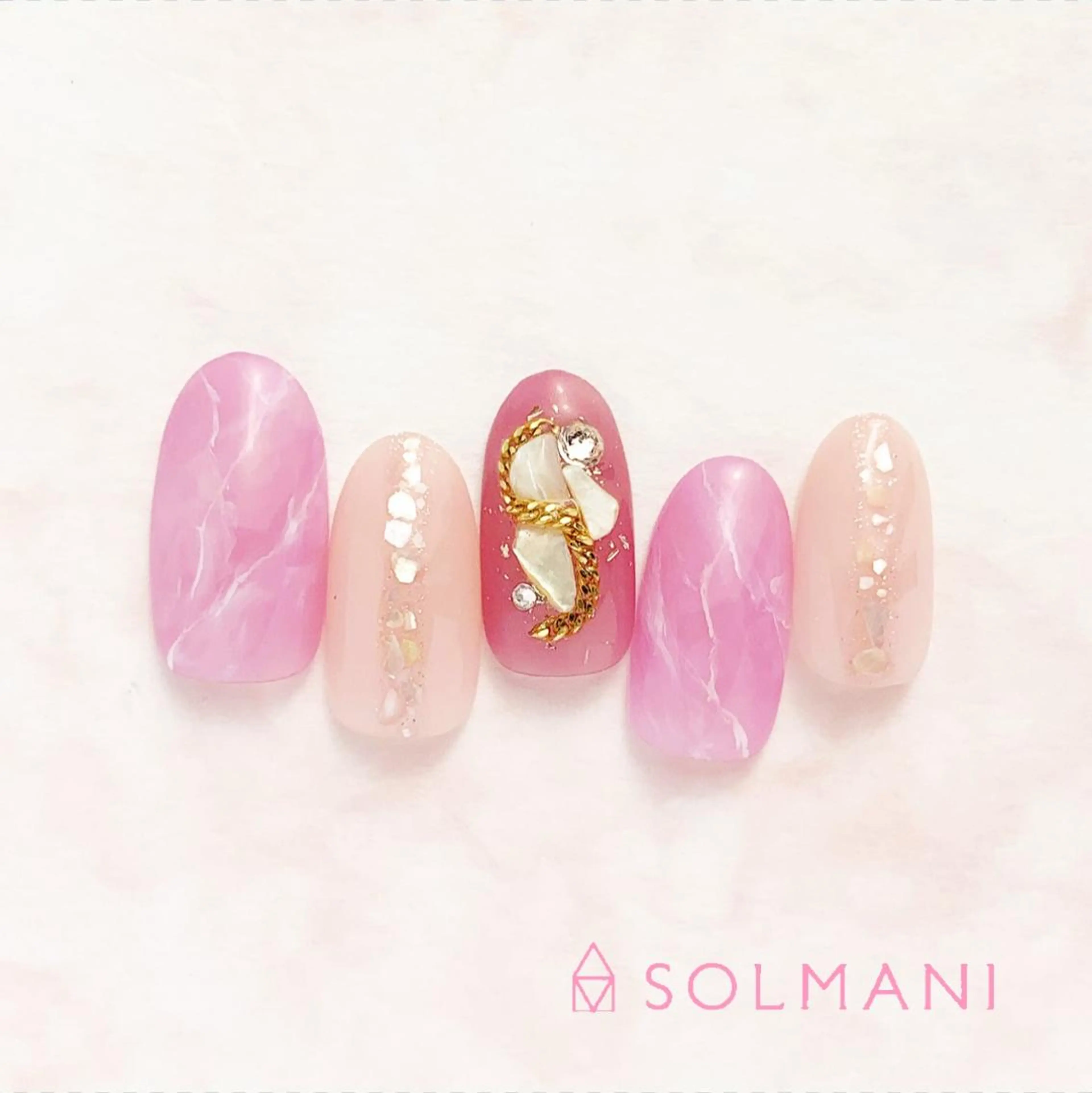 ネイル ピンク SOLMANI 予約担当のネイルデザイン