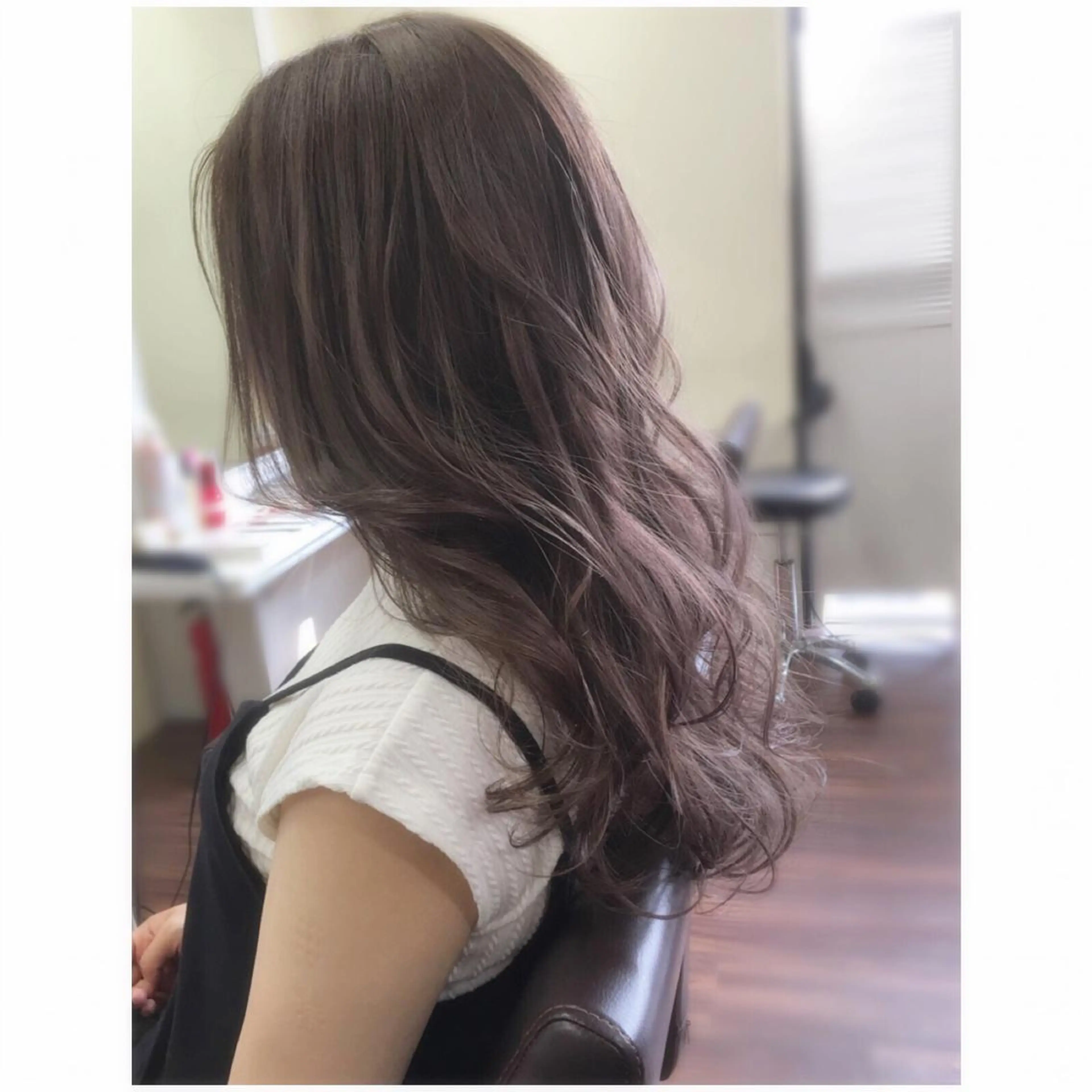 ミディアム セミロング ロング カラー アッシュ ブリーチ Beauty Salon  peige所属・peige 斉藤✨大人ヘアー✨のヘアスタイル