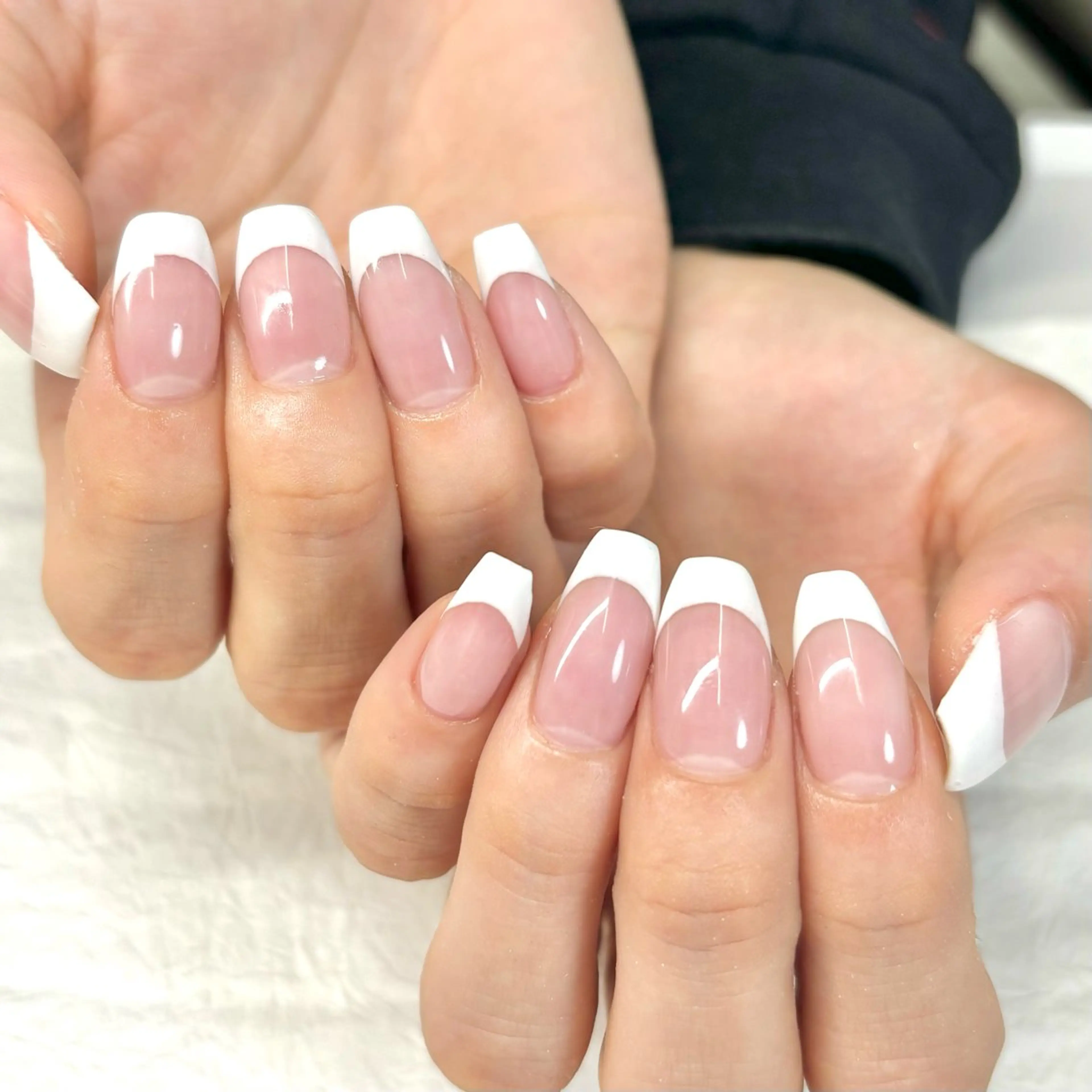 ネイル フレンチネイル ハンドネイル ラヴィアンローズ所属・S. kurumiのネイルデザイン