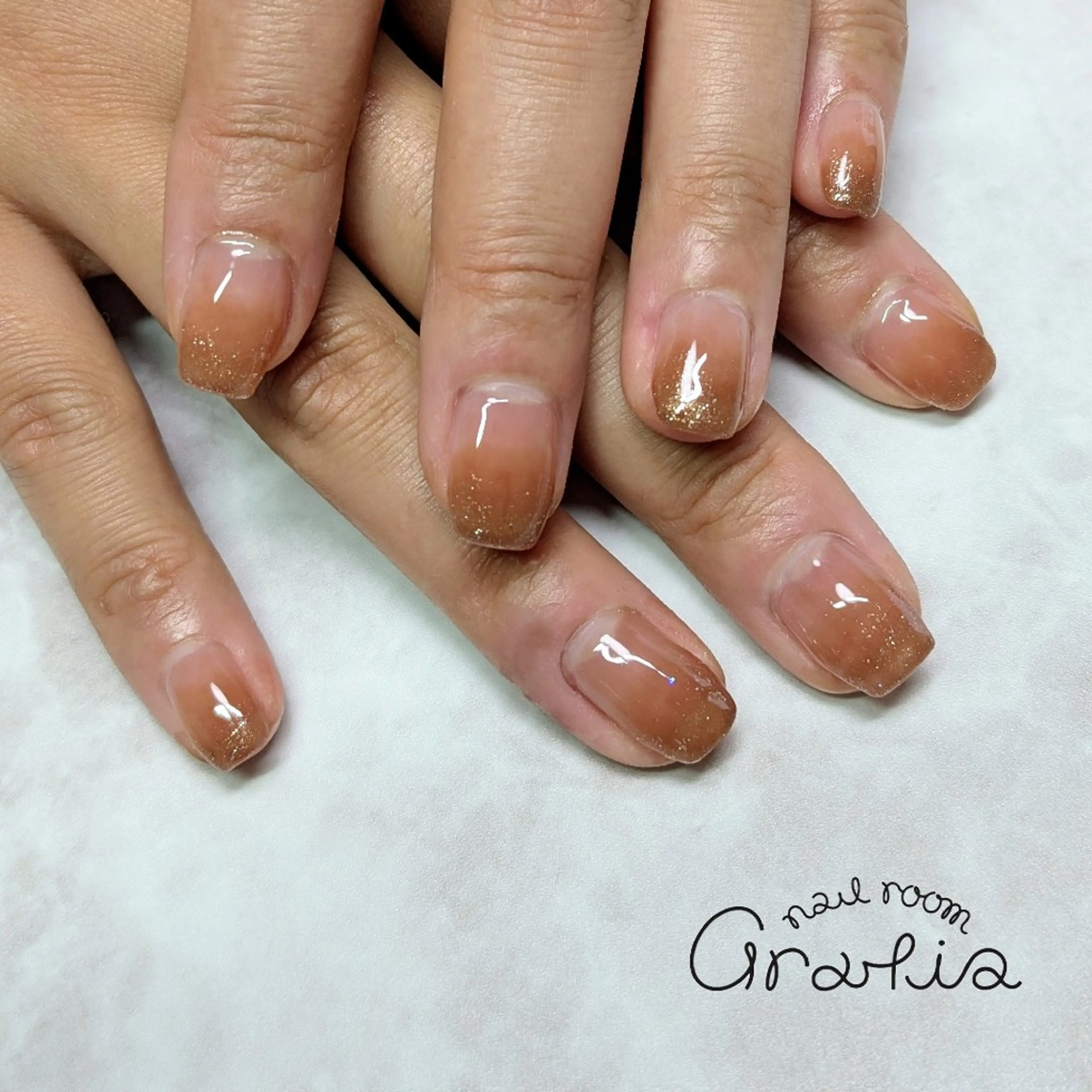 ネイル ジェルネイル グラデーション ハンドネイル nail room gratia所属・gratia 中村のネイルデザイン