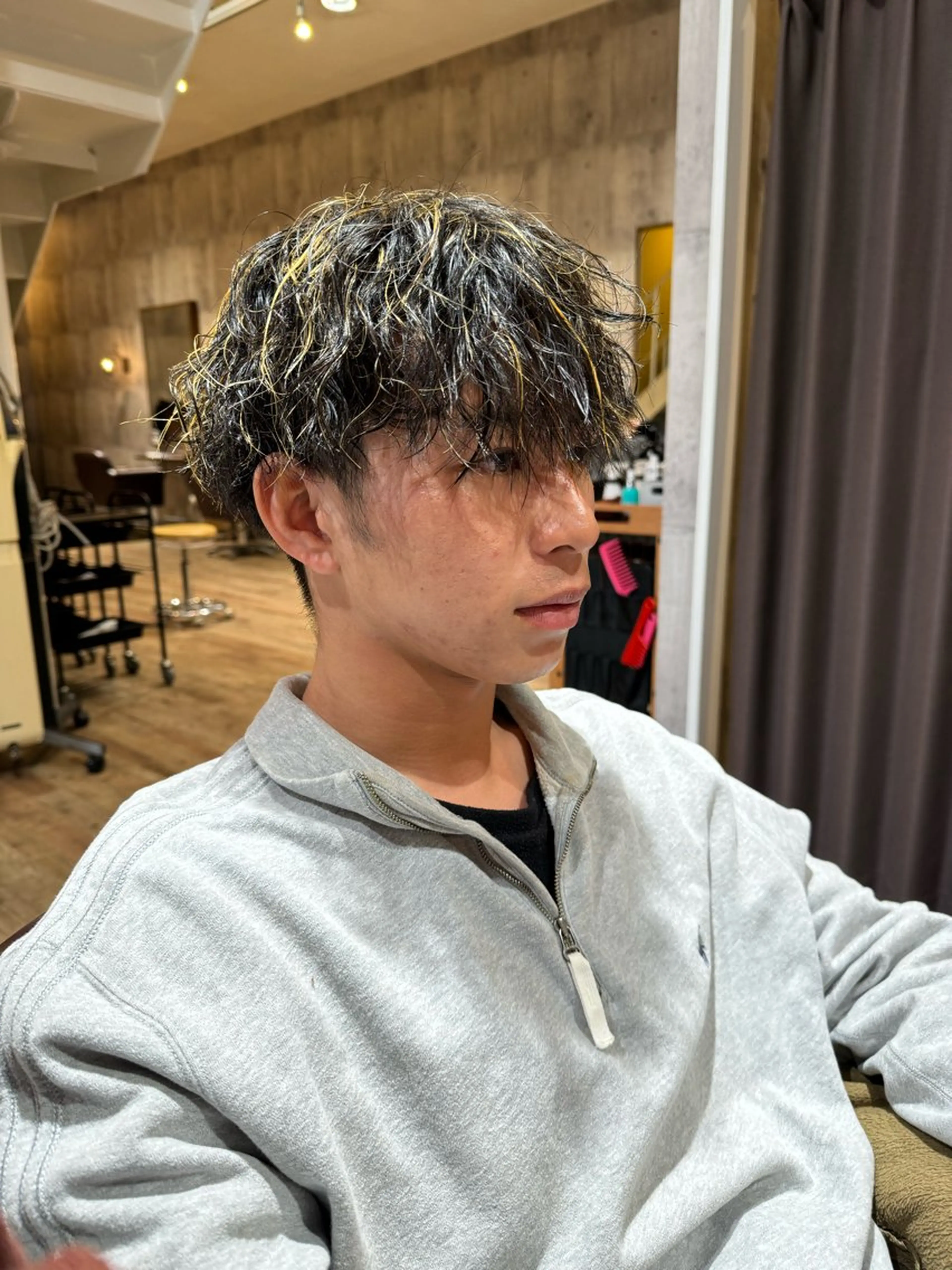 メンズ メンズハイライト メンズパーマ カット ヘアカラー 🔅透明感カラー切田 はじめ🔆のヘアスタイル