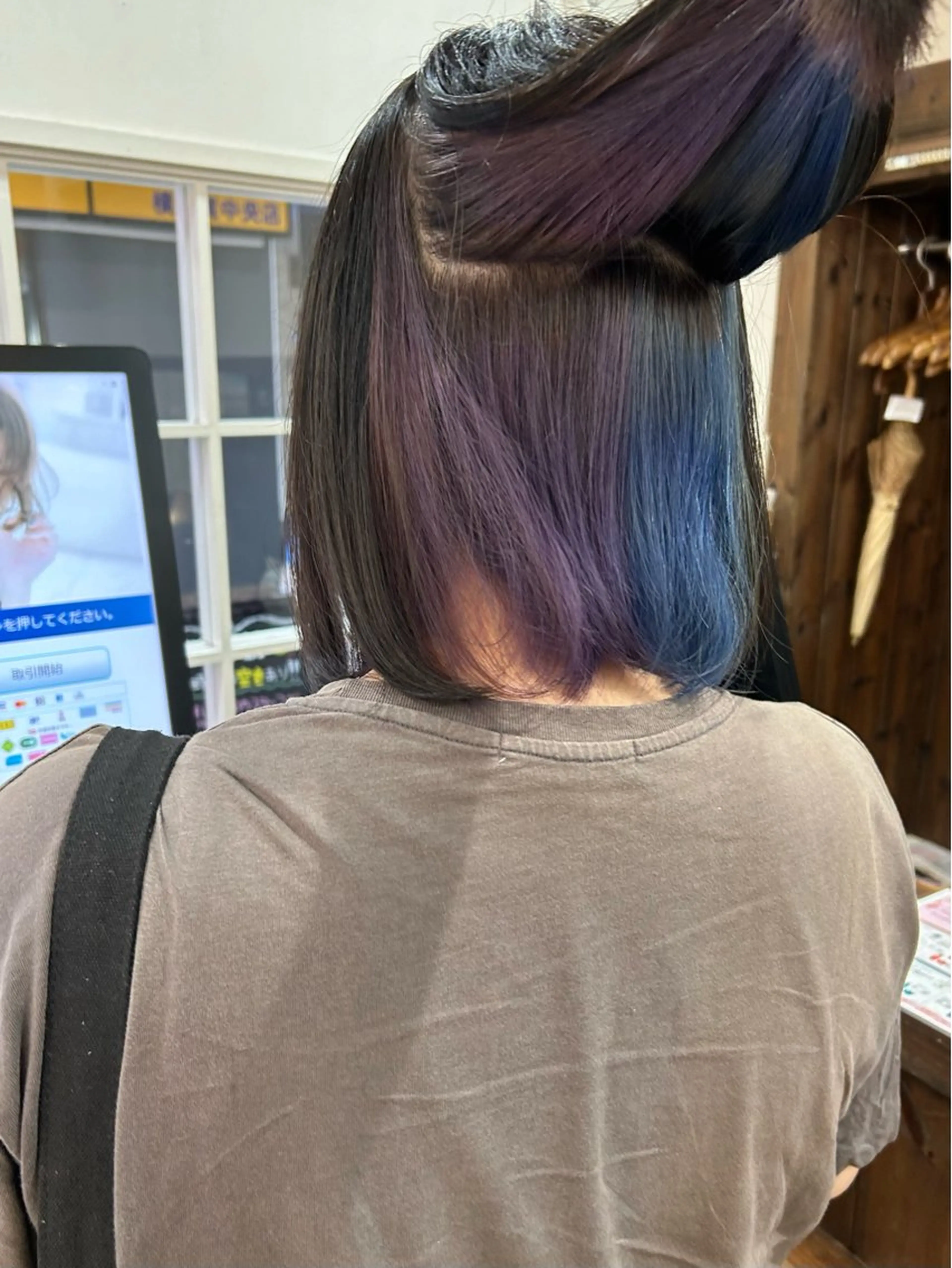ミディアム カラー ツートーンカラー ヘアカラー トリートメント 🦋ショートカット モデル古橋紀輔🦋‪のヘアスタイル
