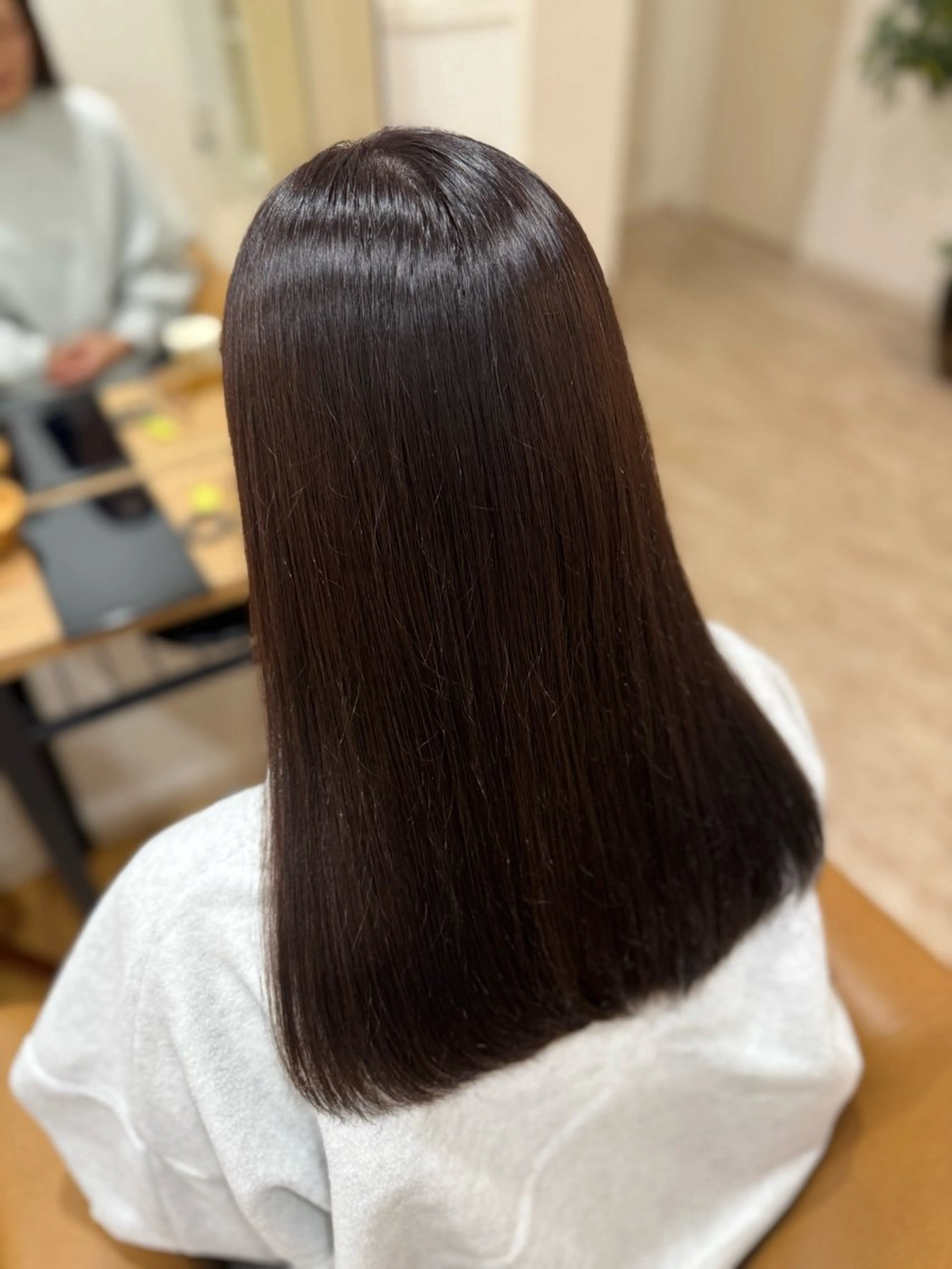 ロング チョコレートブラウン ヘアカラー Soleil【ソレイユ】所属・黒地 陽菜のヘアスタイル