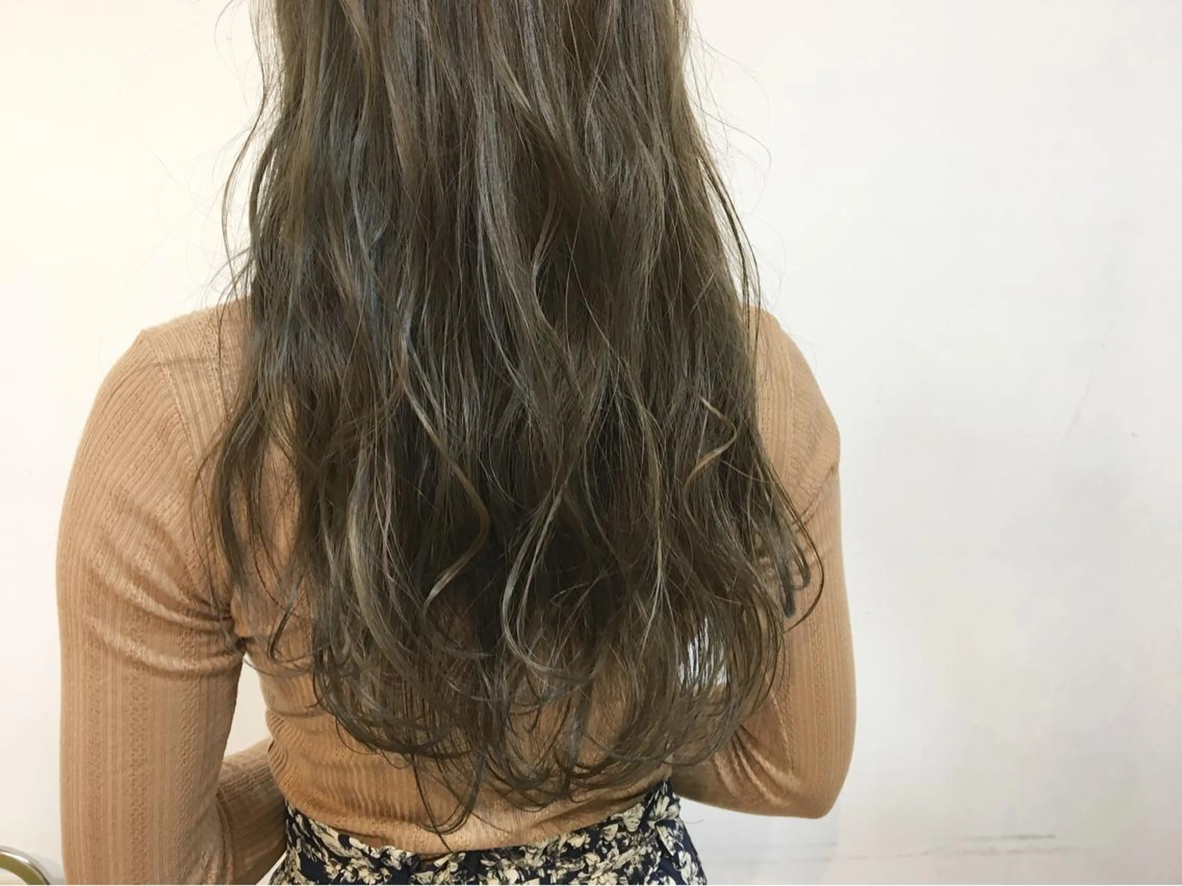 ロング カラー アッシュ RoL by apollo所属・横浜ブリーチムラ直し 特化美容師/海崎剛史のヘアスタイル