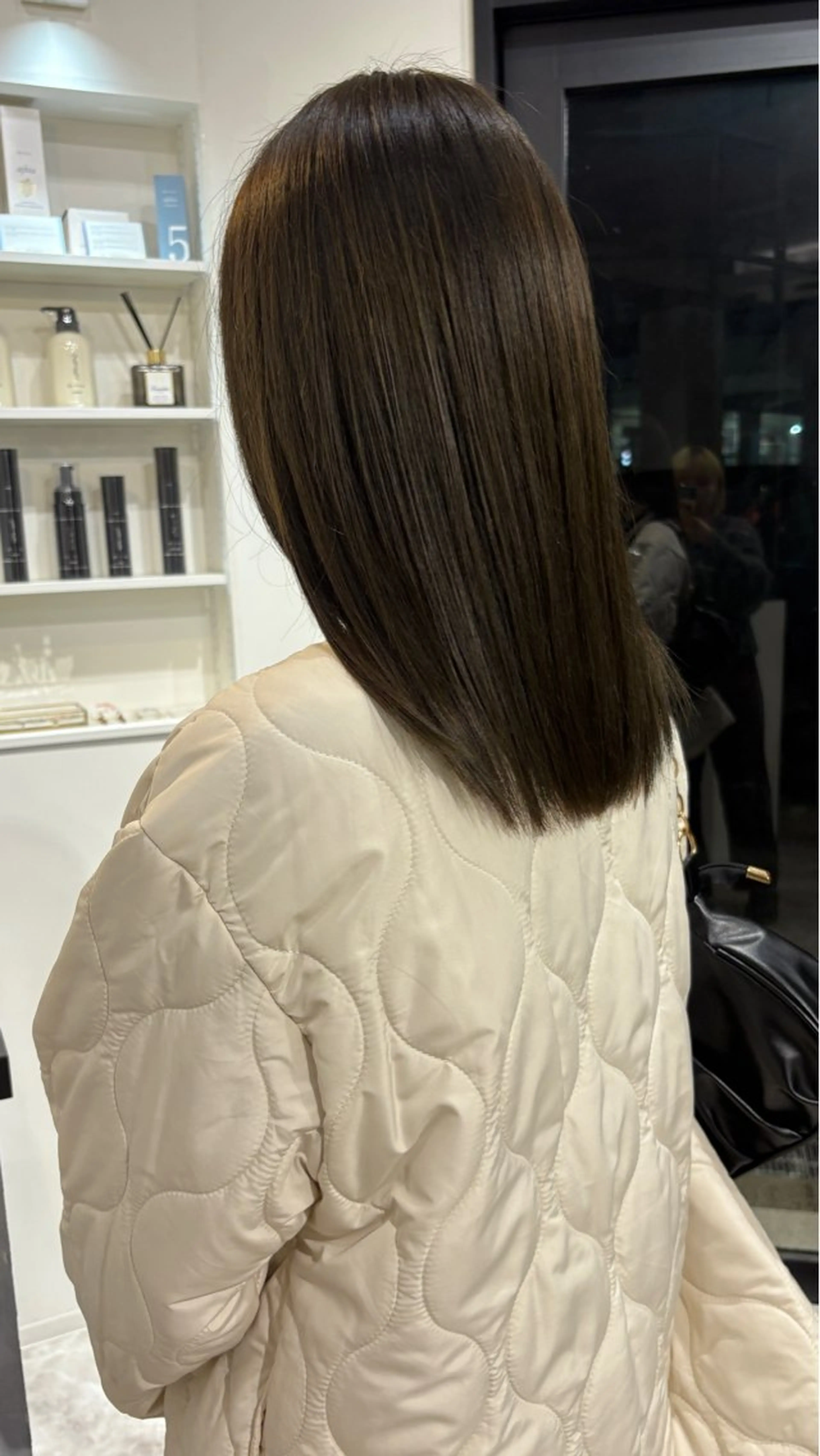 セミロング カラー 河野 いずみのヘアスタイル