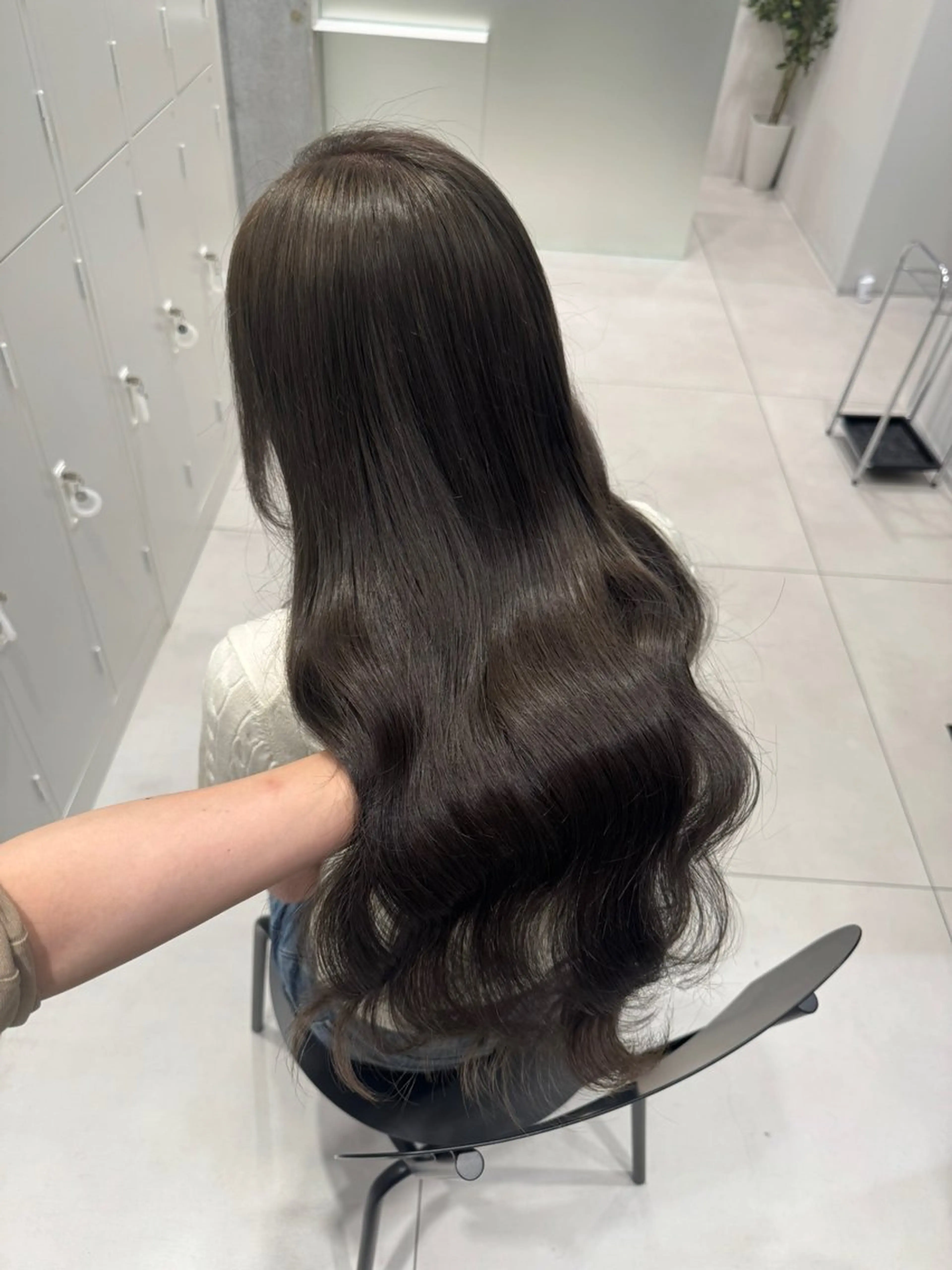 ロング カラー カット ヘアカラー トリートメント 艶髪 暗髪🌙 MINORIのヘアスタイル