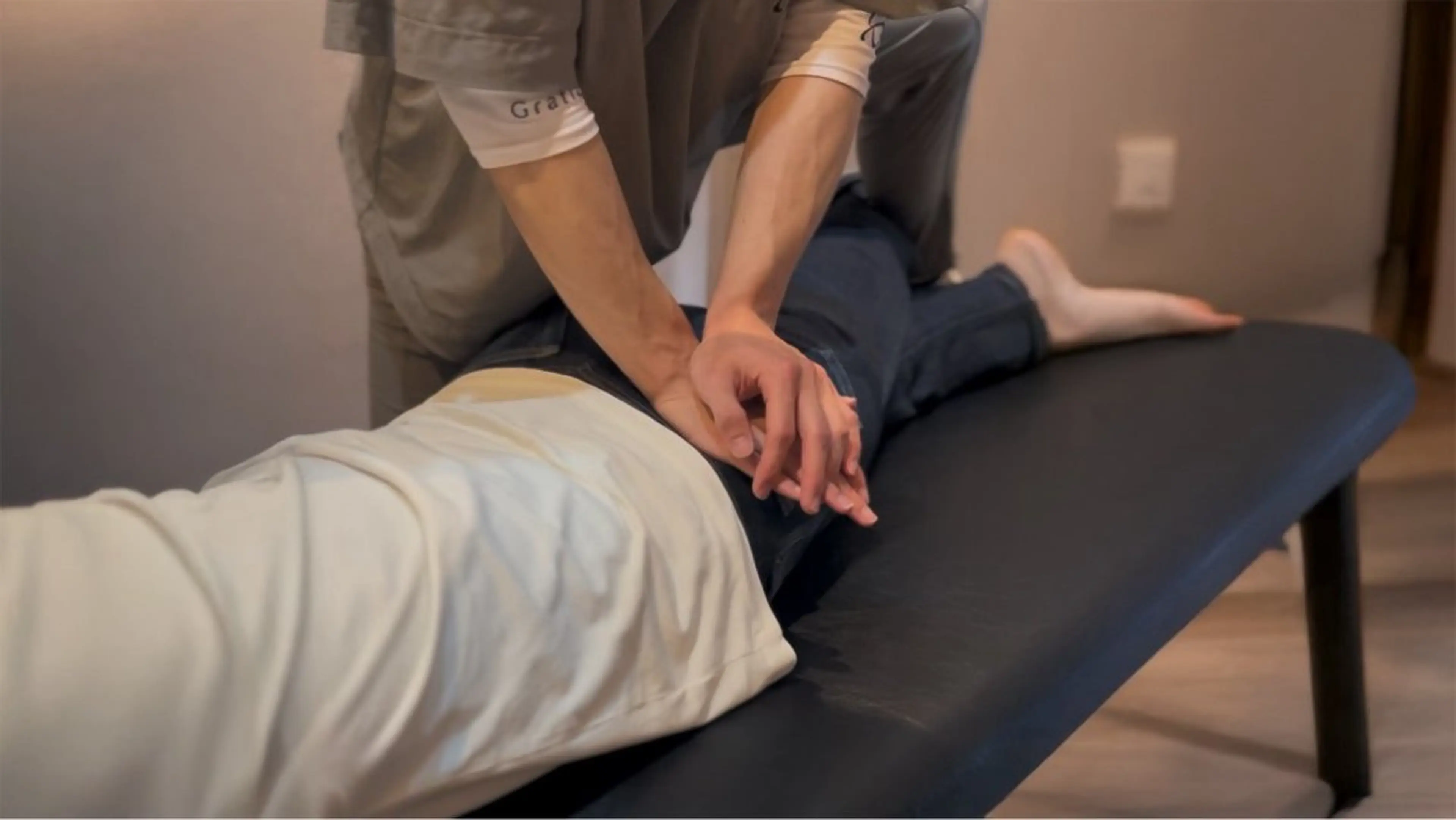 【女性らしい脚ラインへ導くO脚改善美容整体】お身体の悩み改善とO脚改善で後ろ姿を綺麗にしていきます!O脚検査だけでも〇の写真