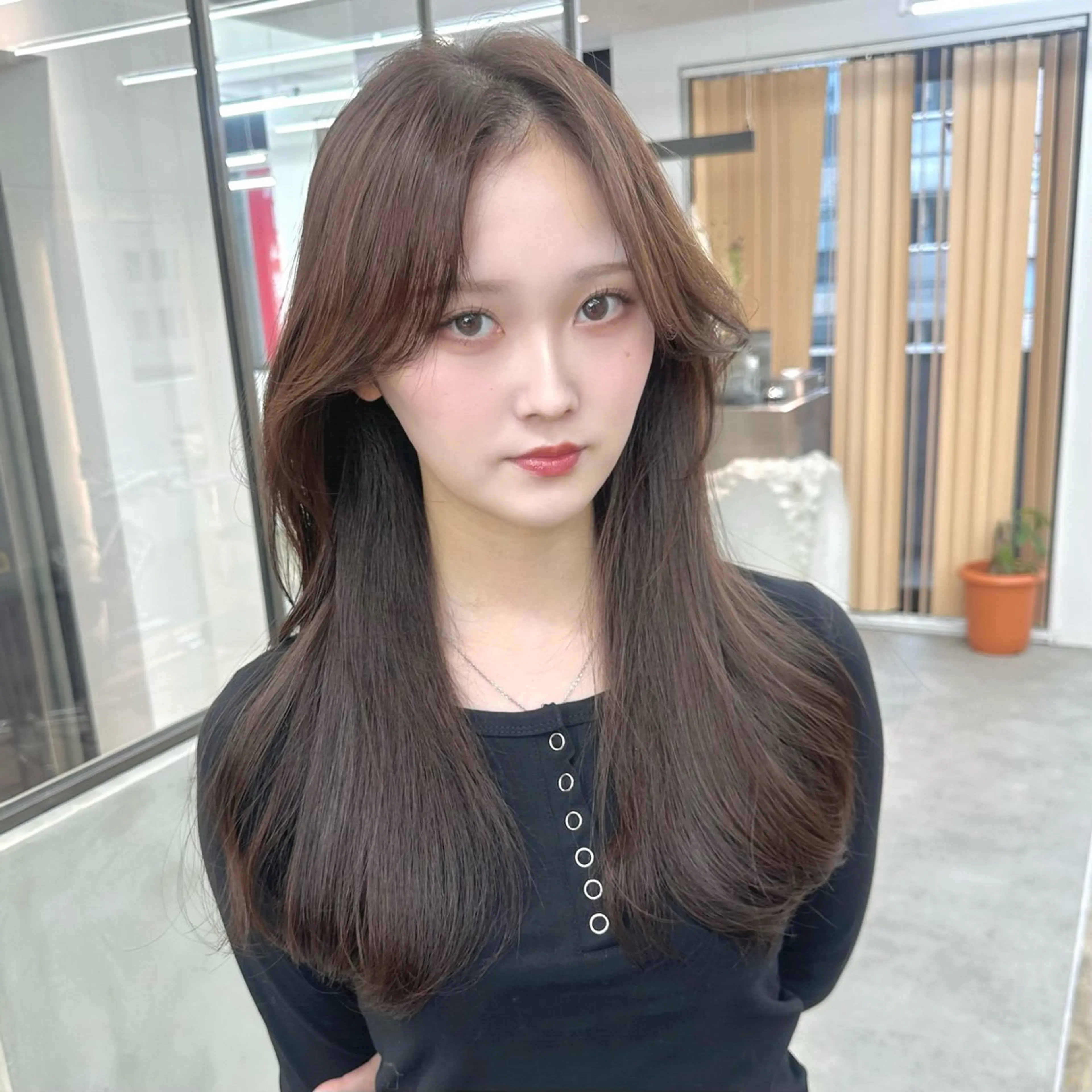 セミロング カラー カット トリートメント ヘッドスパ 縮毛/レイヤー 韓国/橋口のヘアスタイル