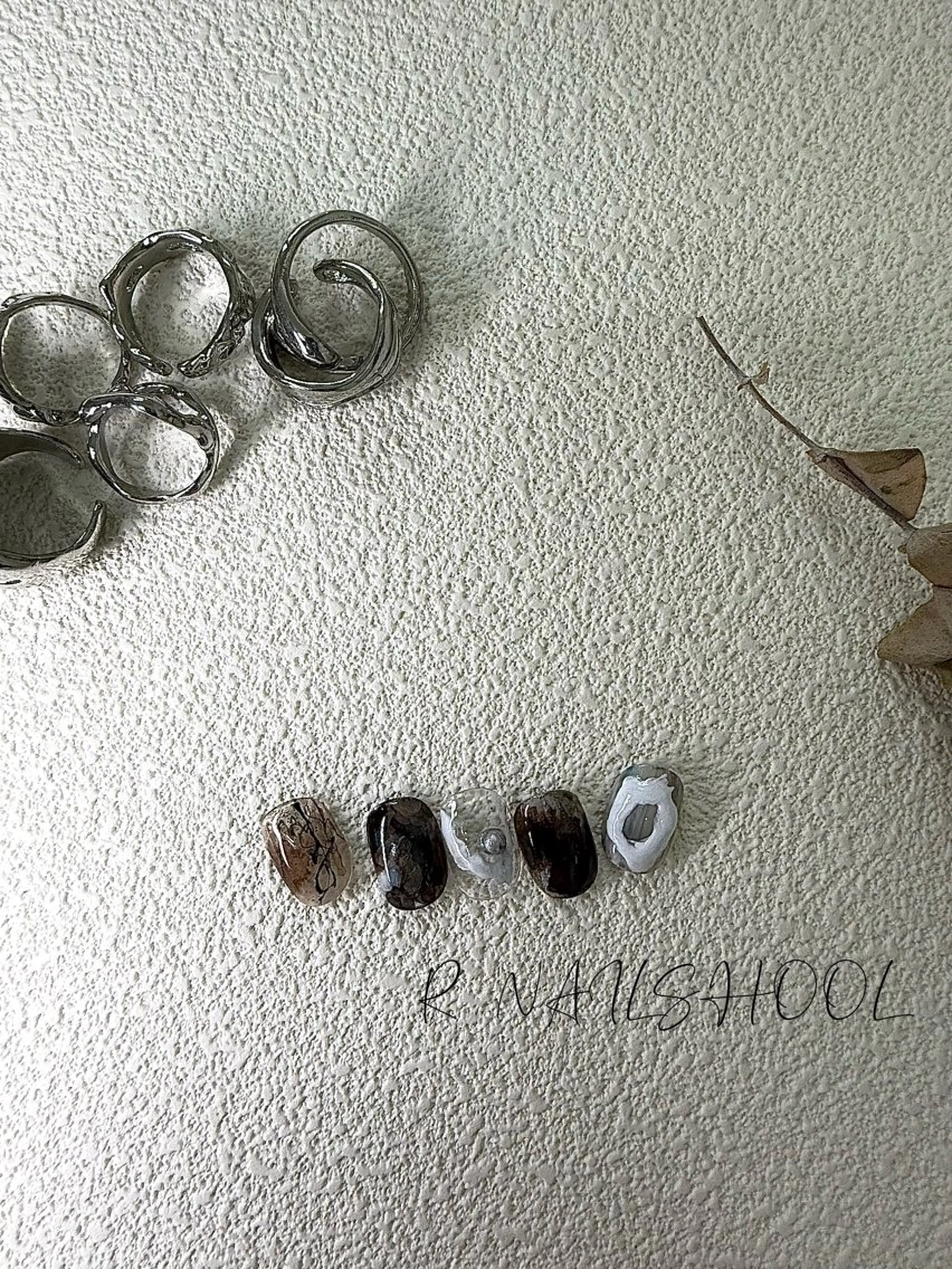 ネイル R nail salon新宿三丁目店所属・R nailのネイルデザイン