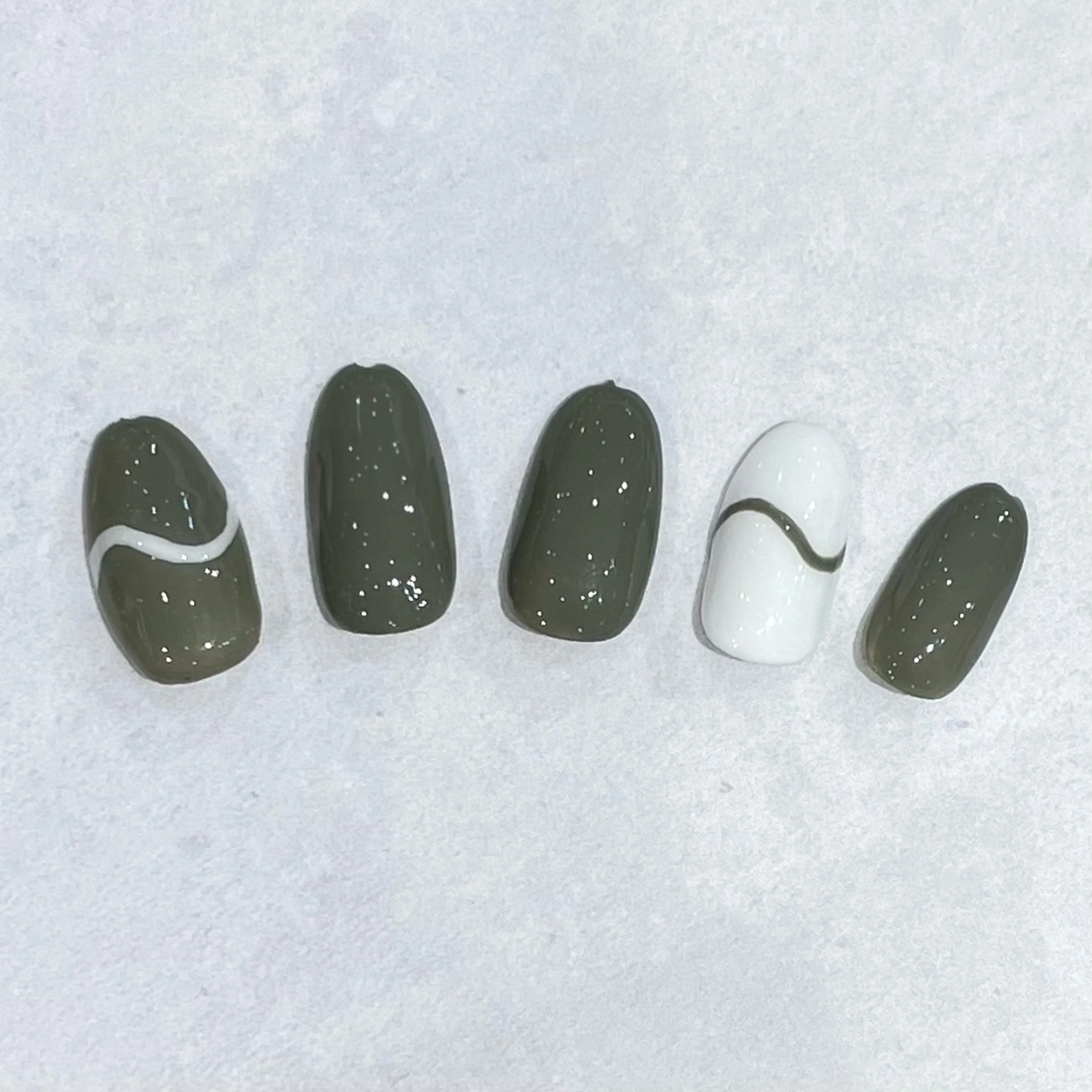 【9月限定】【オフ込み】【スキルアップメニュー】定額デザインA💅🏻🎀の写真