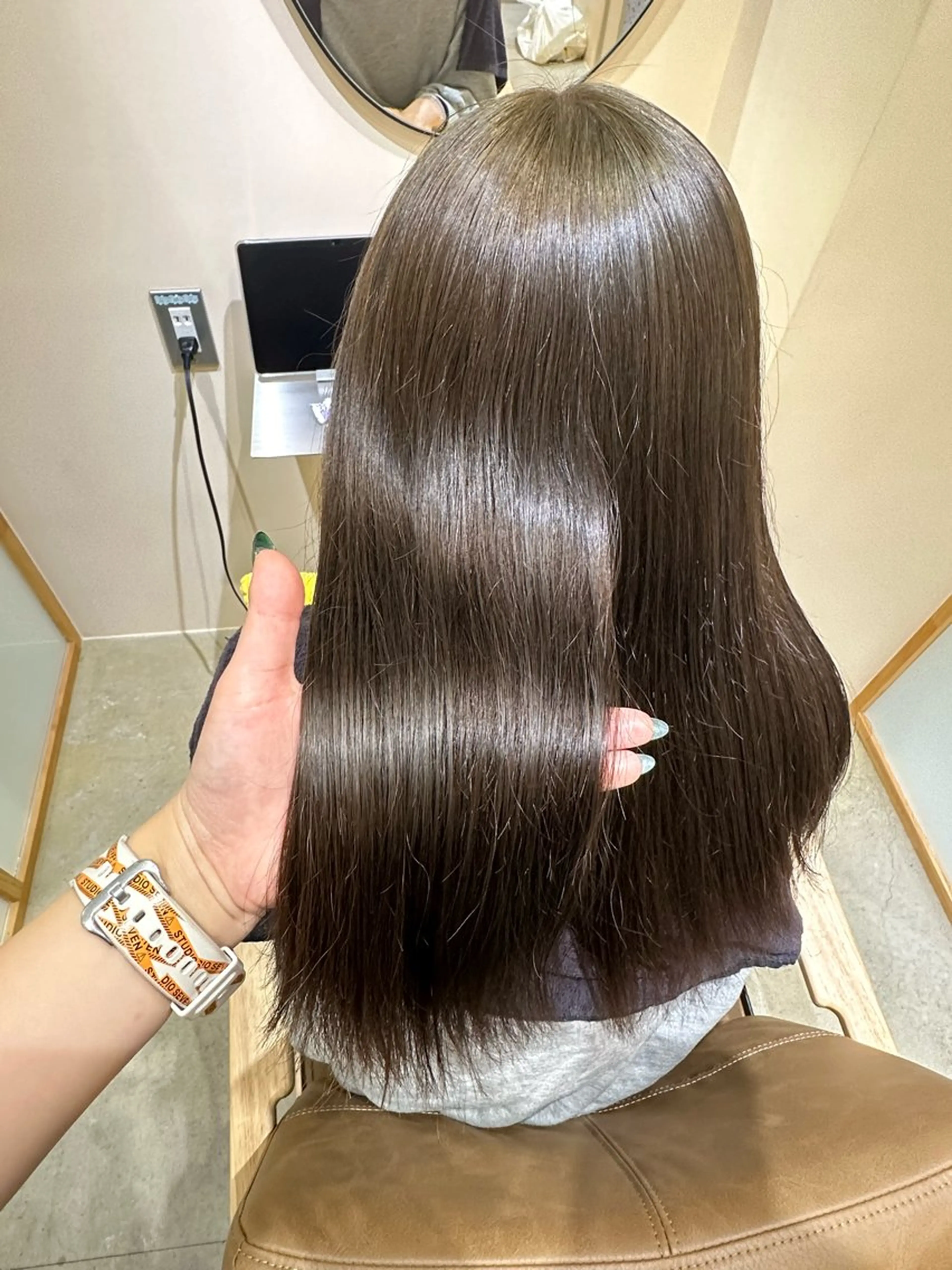 セミロング ヘアカラー トリートメント Zina川口店所属・౨ৎ︎Zina 川口 KIRARI౨ৎのヘアスタイル