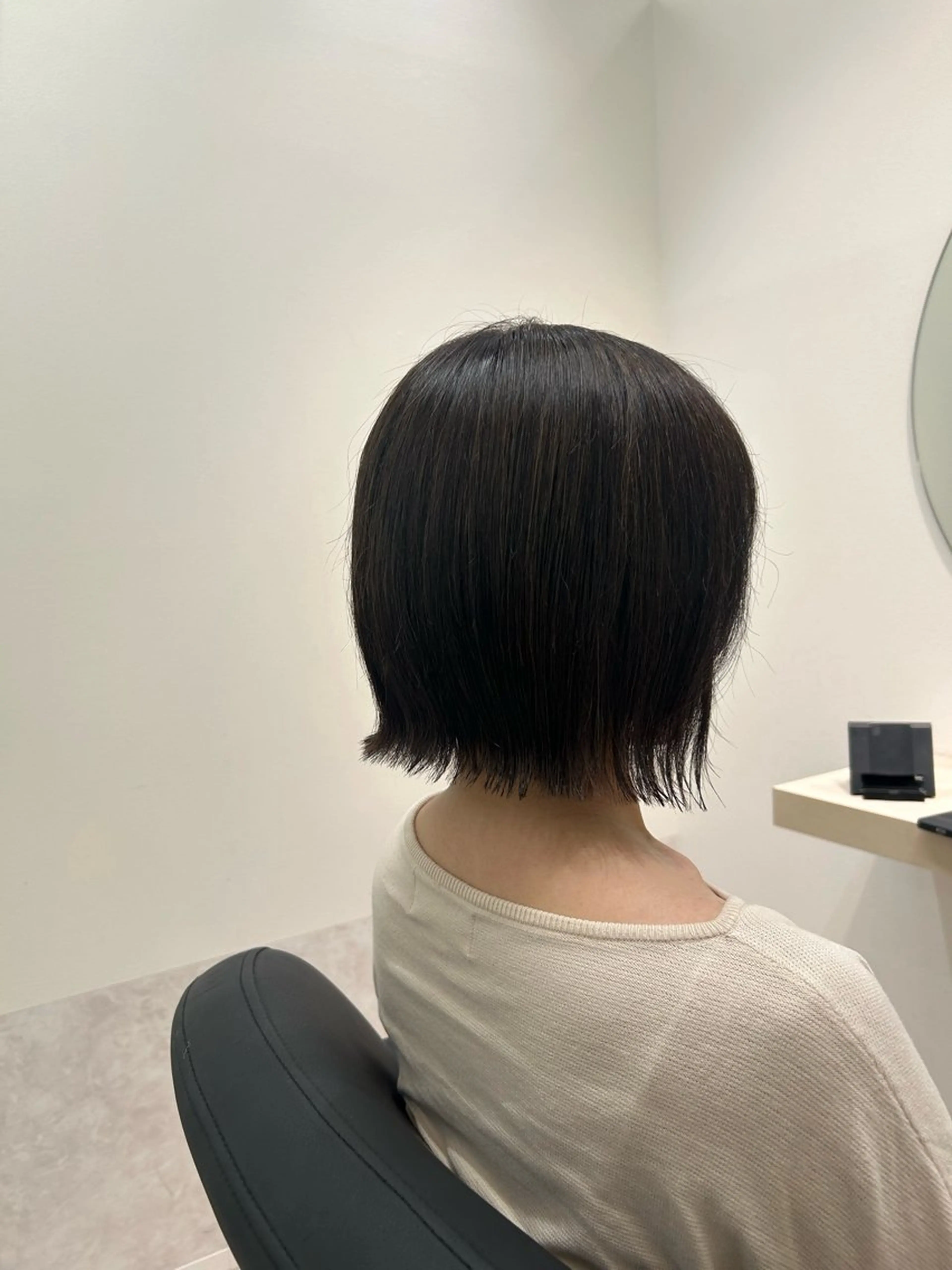 ショート カラー 透明感カラー ボブ カット ヘアカラー トリートメント 🤍MIREA🤍 tocca茨木店のヘアスタイル