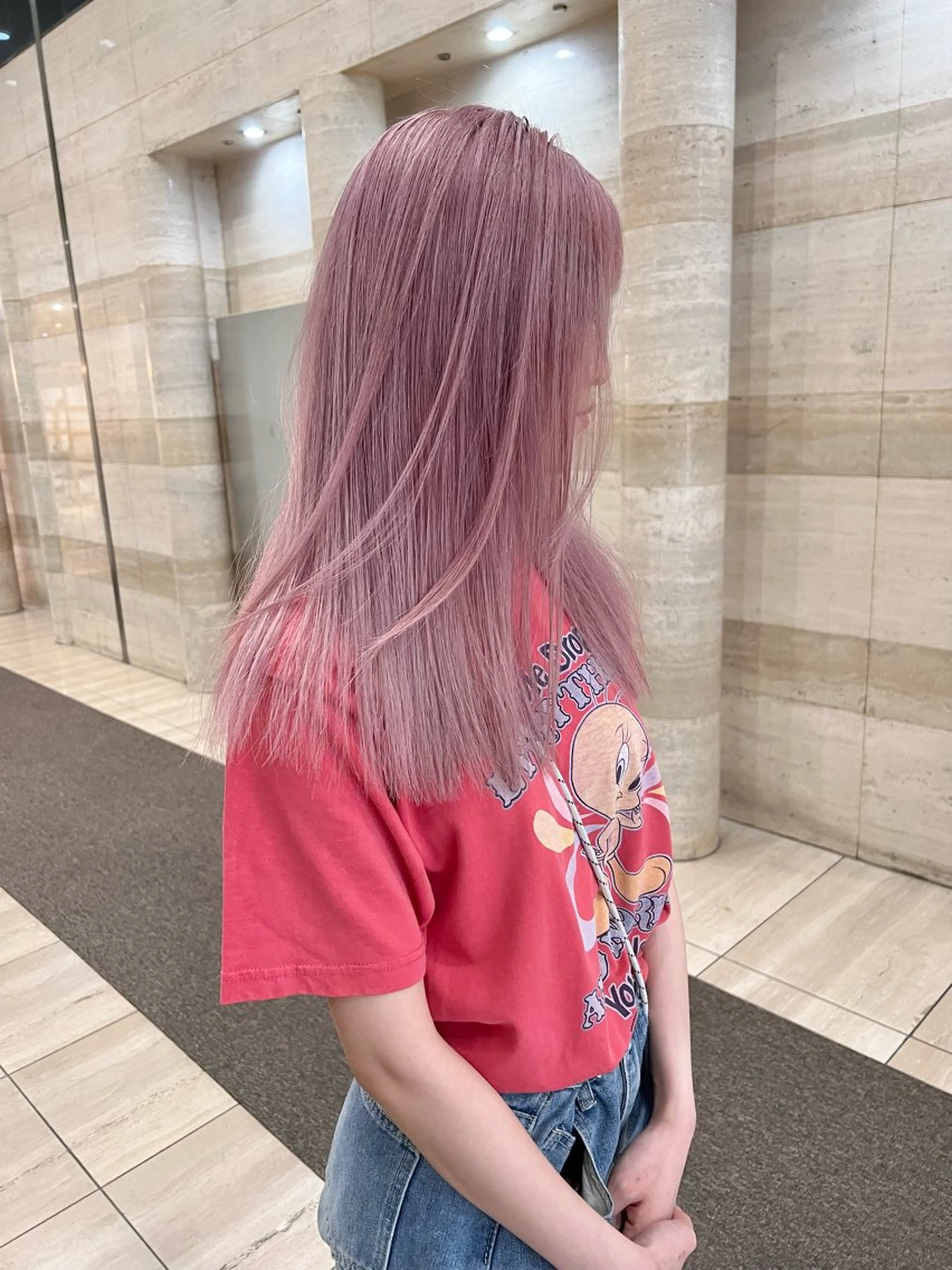 ロング カラー バレイヤージュ ベージュカラー ブリーチ ケアブリーチ ダブルカラー Via officialのヘアスタイル
