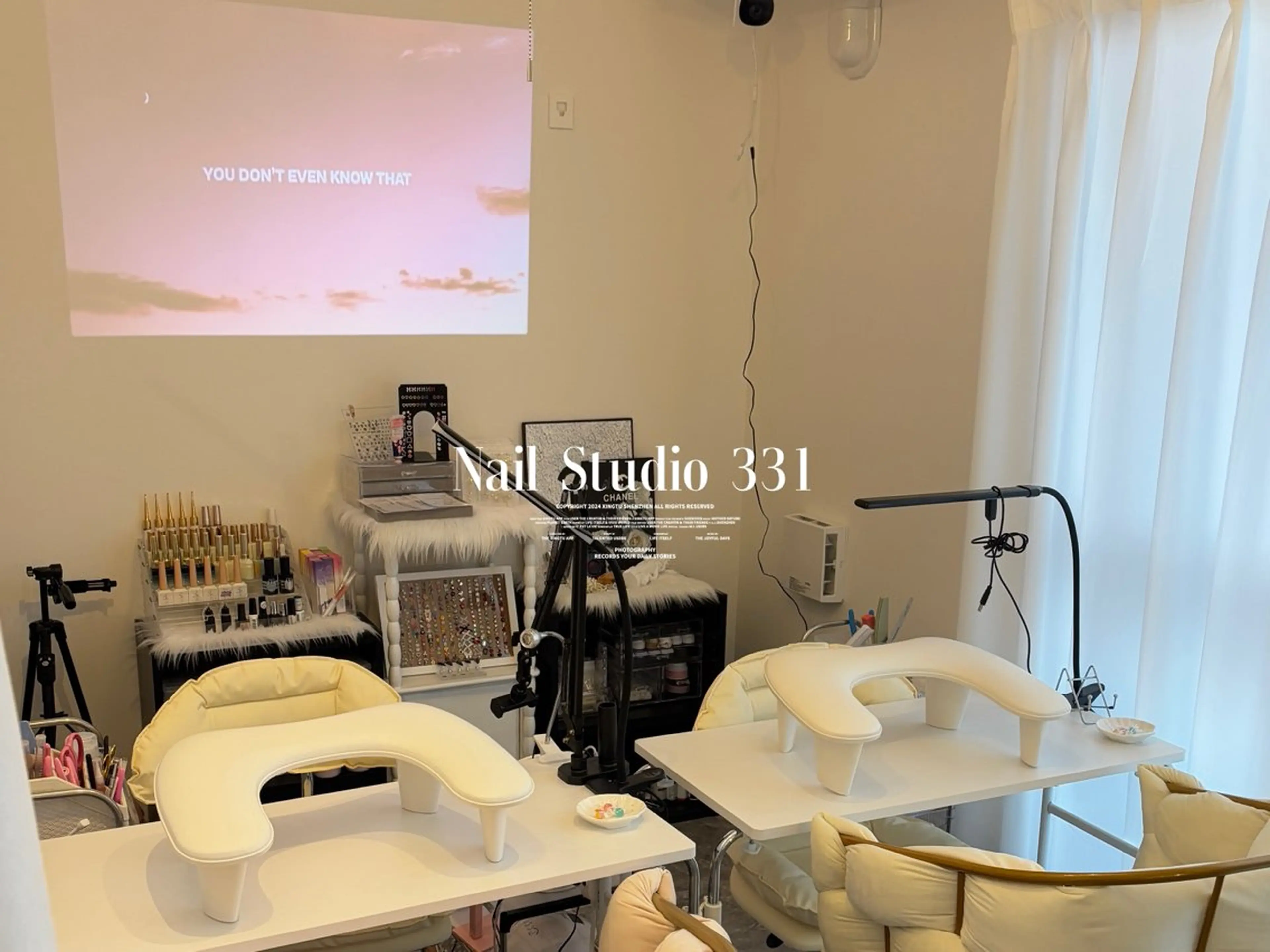 ネイル ロングネイル ワンホンネイル Nail Studio 331のネイルデザイン