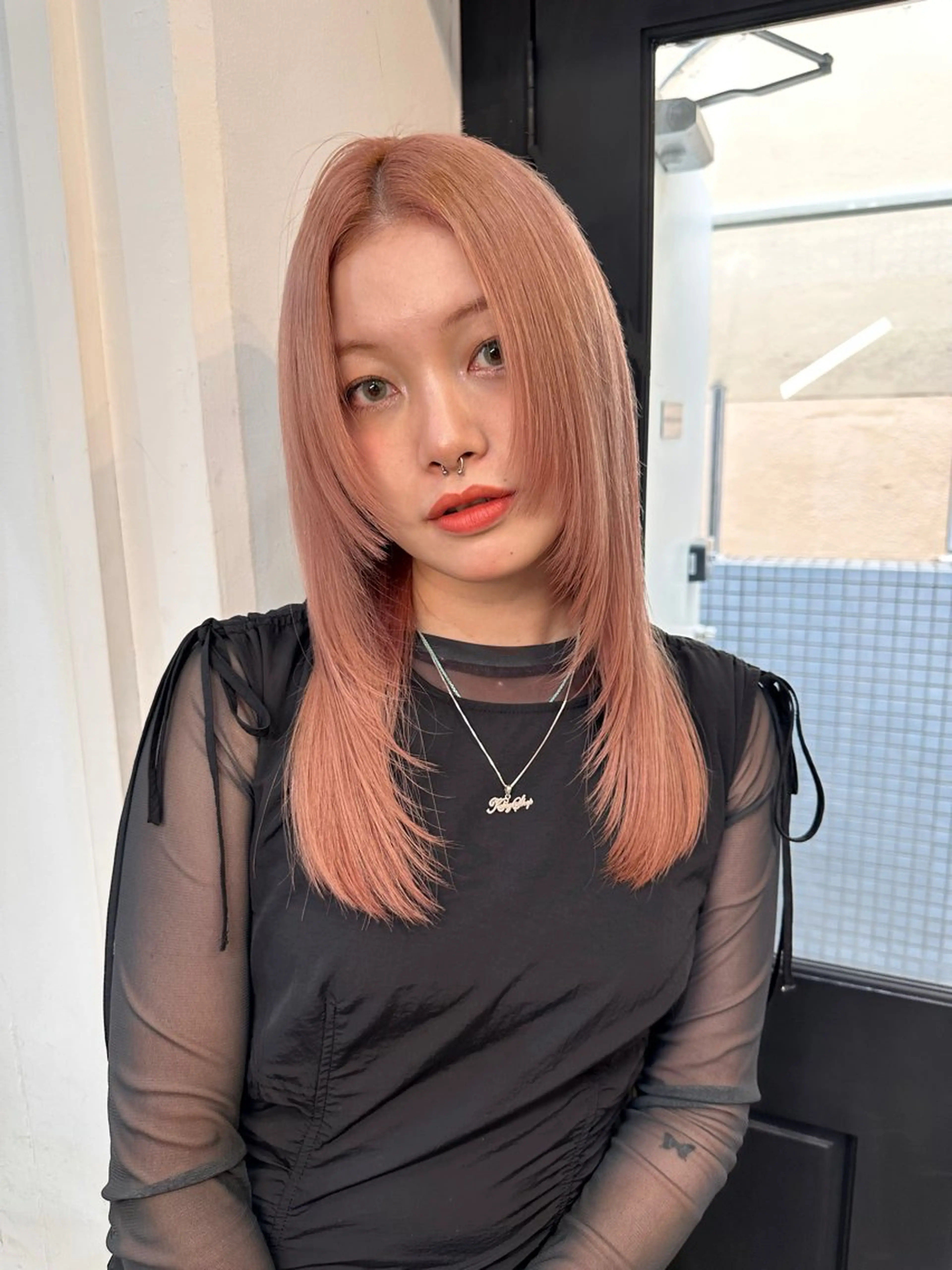 ロング カット ヘアカラー トリートメント Hana ハイトーン🕯🩰のヘアスタイル