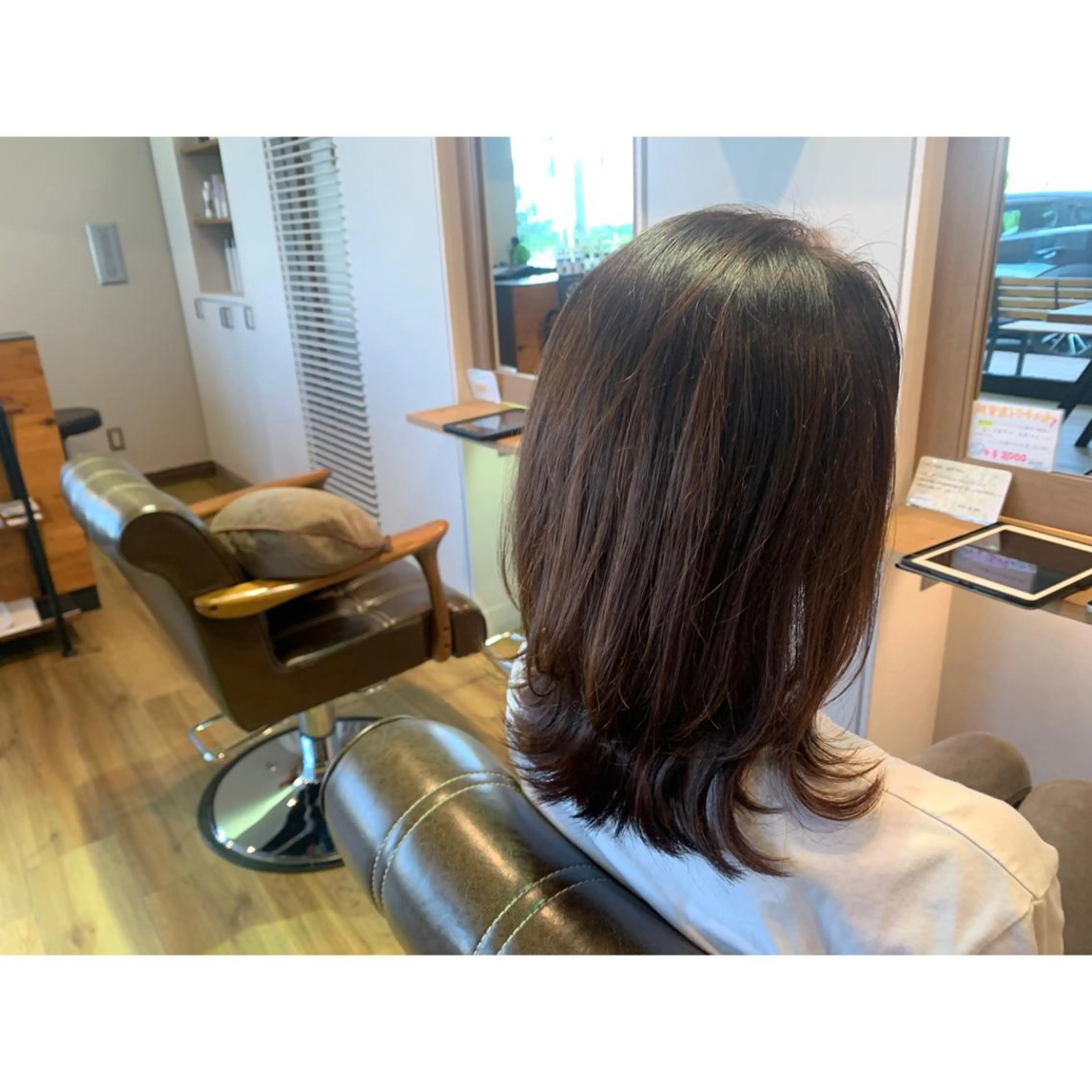 セミロング カラー ベージュカラー ヘアカラー トリートメント ツキダテ ユイのヘアスタイル