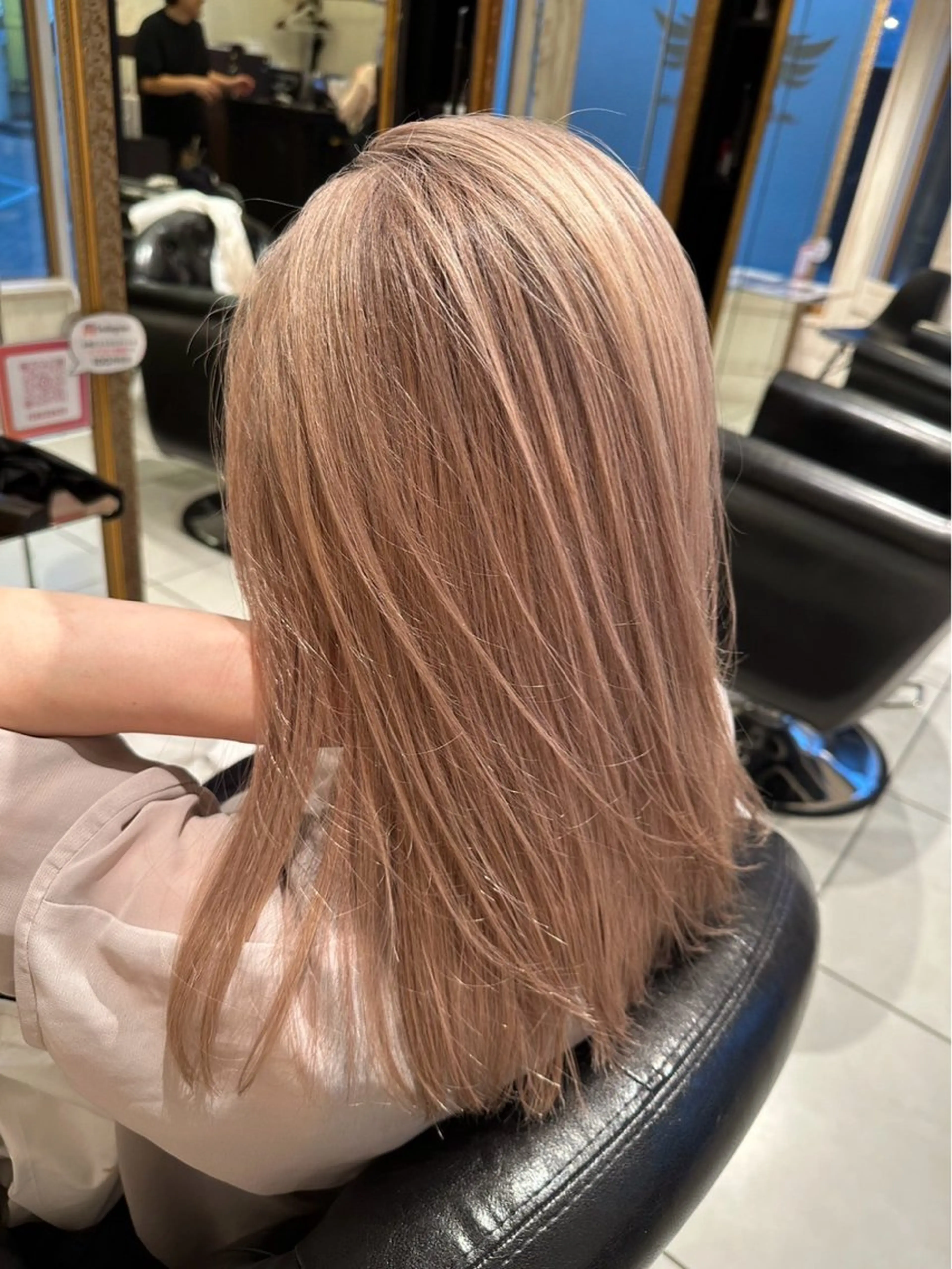 セミロング ヘアカラー FENICE on the beach所属・タニ ヒナタのヘアスタイル