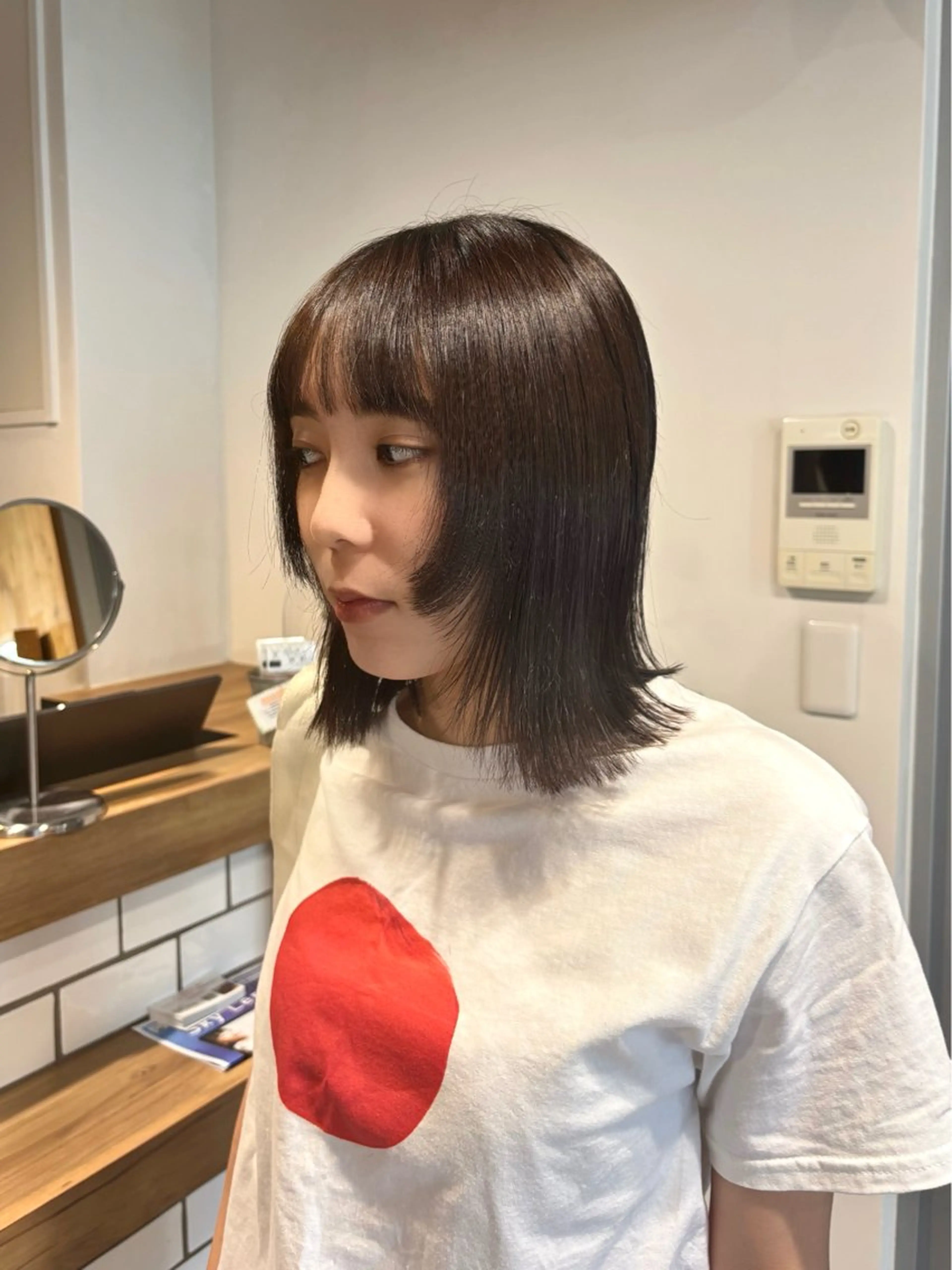 ミディアム 顔まわりレイヤー レイヤーカット カット 艶カラー🌙韓国ヘア /小由葵のヘアスタイル