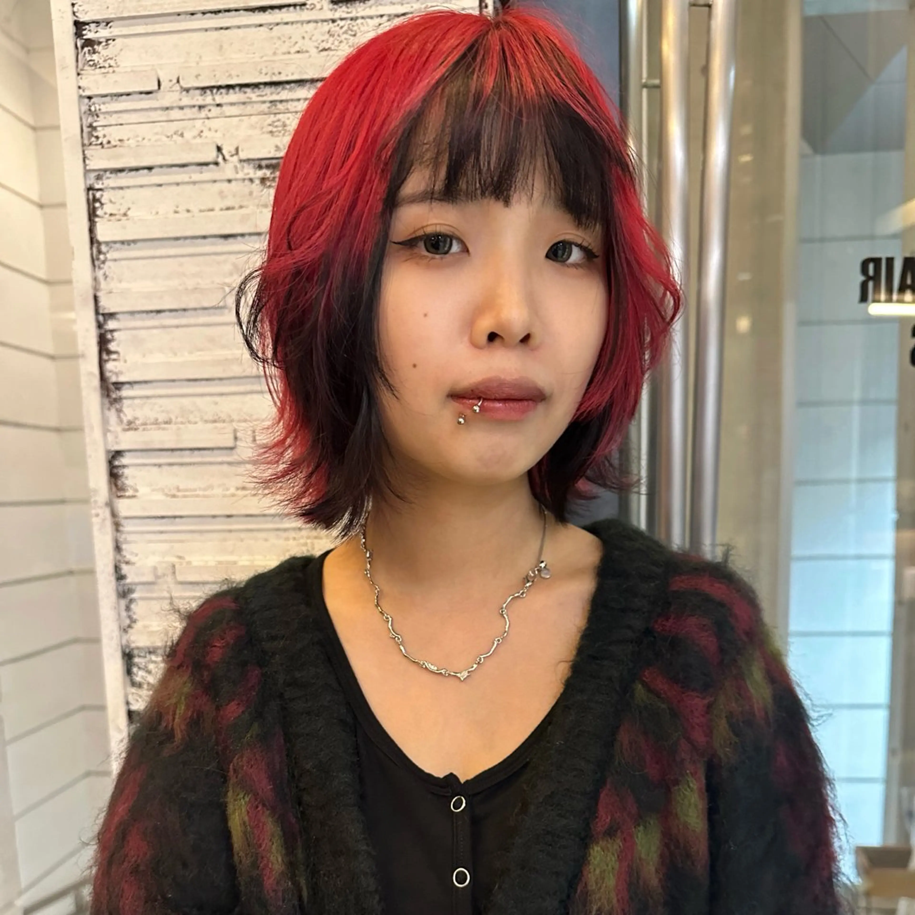 ショート カラー 黒髪 ブリーチ ケアブリーチ デザインカラー ハイトーンカラー ヘアカラー ✨艶ブリーチカラー✨ 酸性ストレート光太郎のヘアスタイル