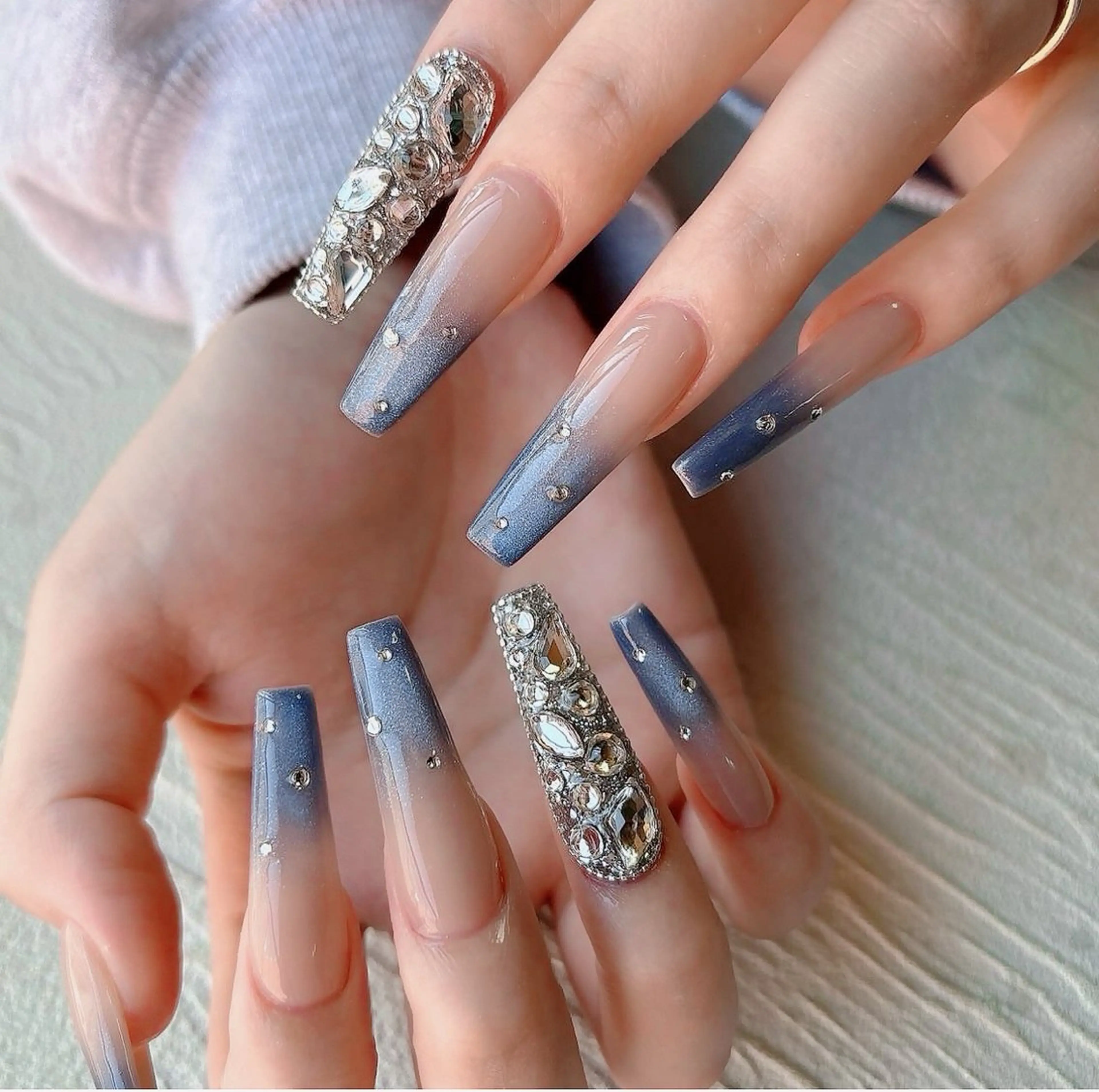 ネイル ジェルネイル 韓国ネイル マグネットネイル ネイルチップ 冬ネイル ハンドネイル Lenie Nailのネイルデザイン