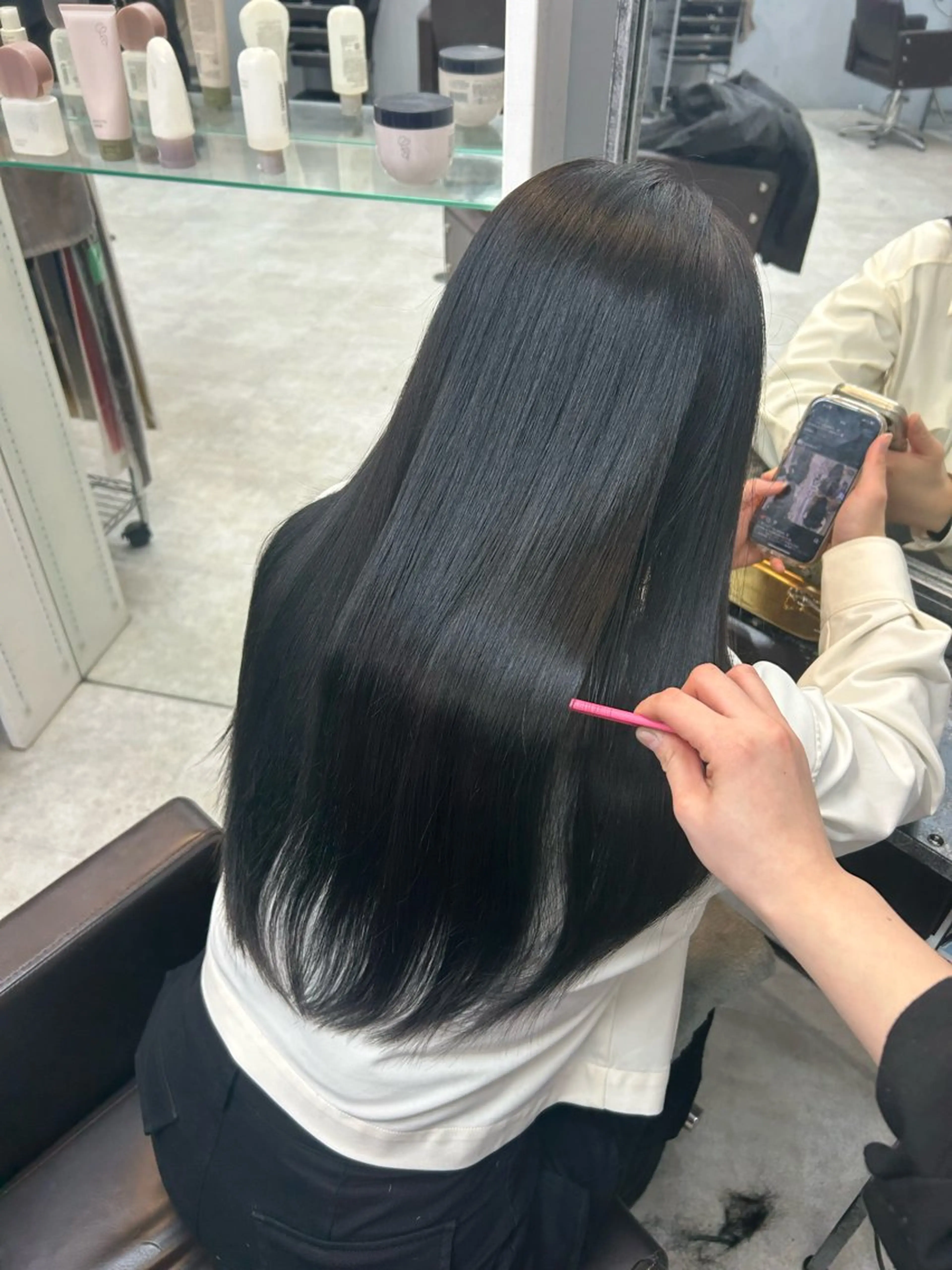 ロング カラー hair atelier OZ桑野店所属・阿佐見 若菜のヘアスタイル