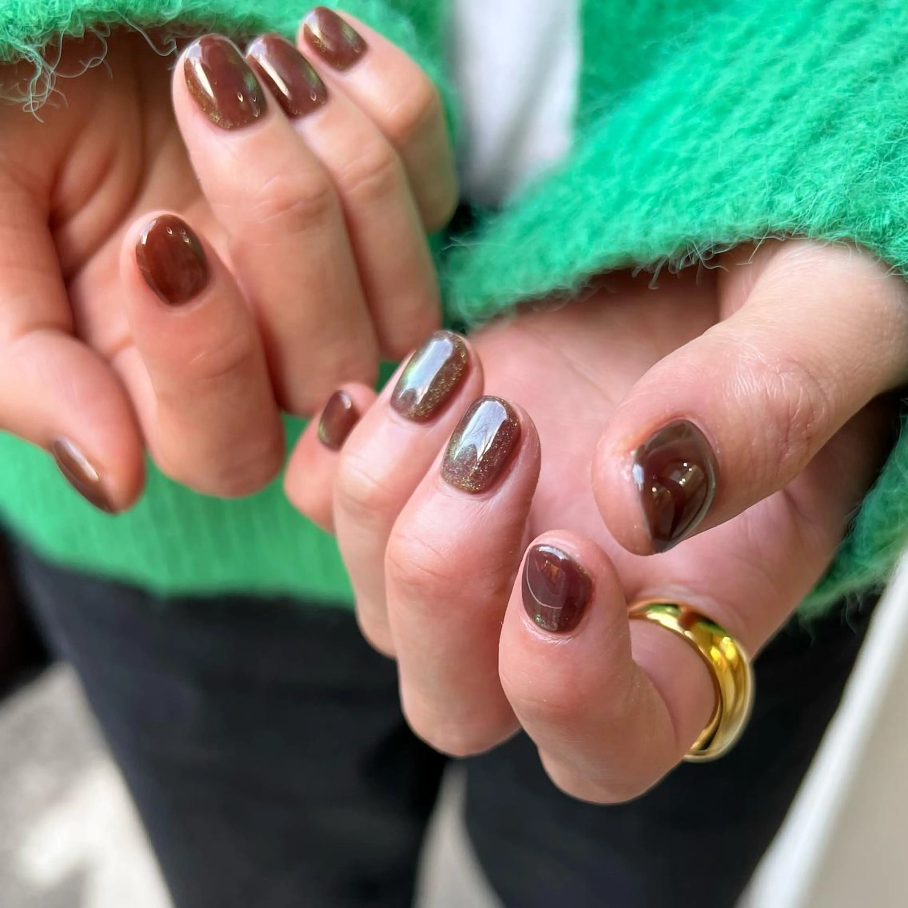 ネイル ブラウン フレンチネイル グリーン マグネットネイル ミラーネイル 酒井 サカイのネイルデザイン