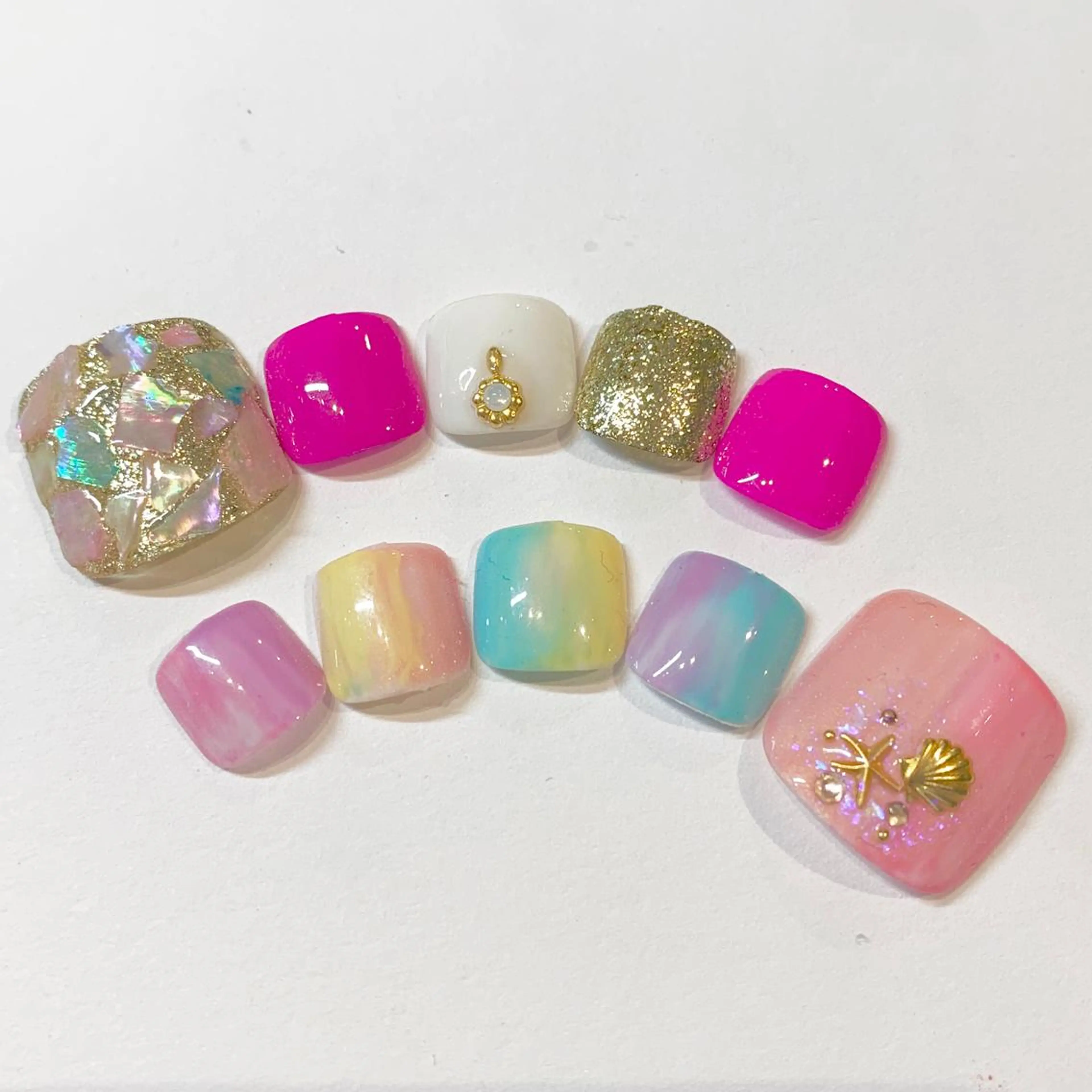 ネイル フットネイル フットネイル 🌼Rakuun🌼 ミナのネイルデザイン