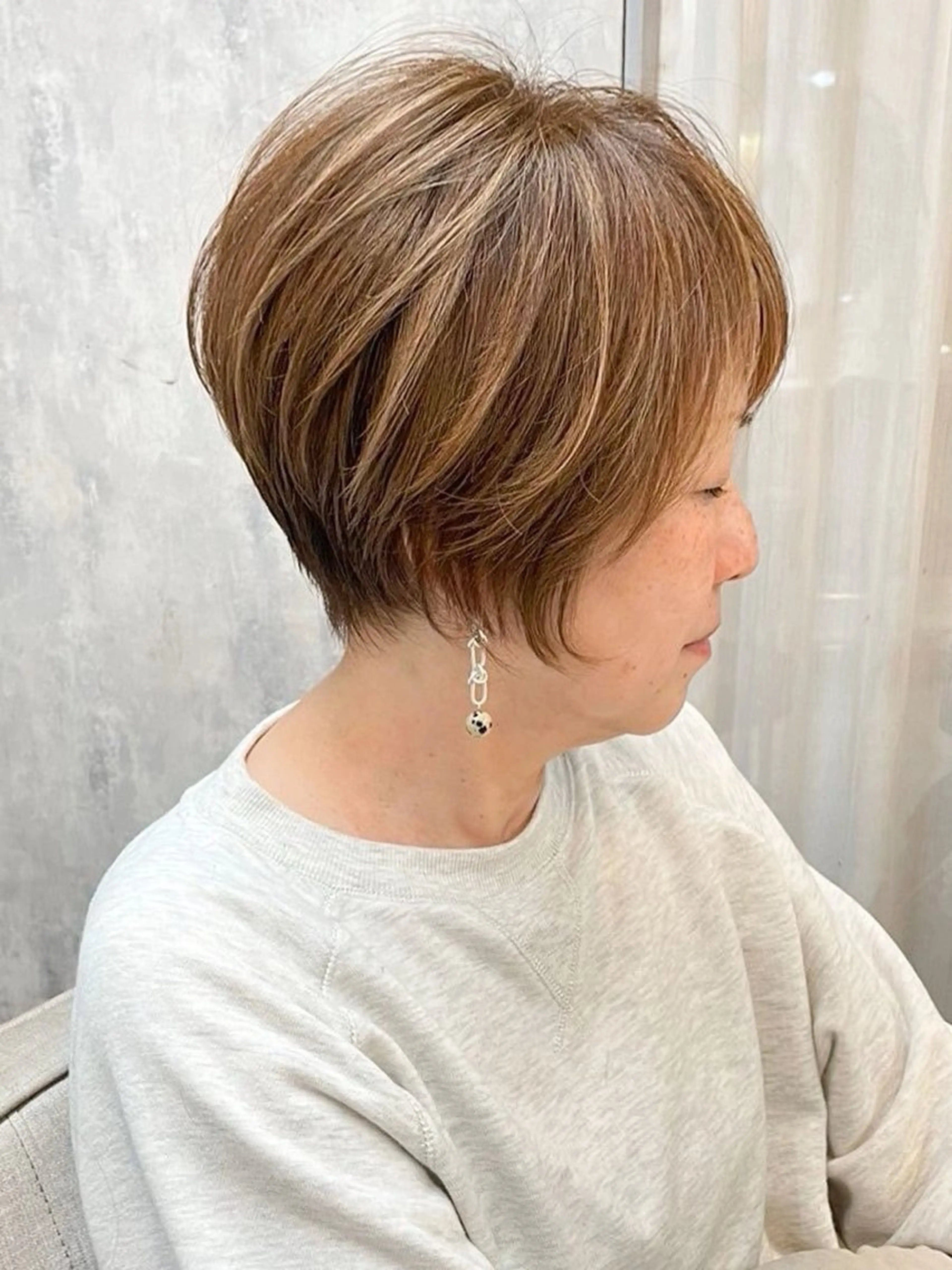 ショート カラー ハイライトカラー ハイライト 髪質改善 ショートヘア カット トリートメント 内藤　宏紀 ショート指名No.1のヘアスタイル